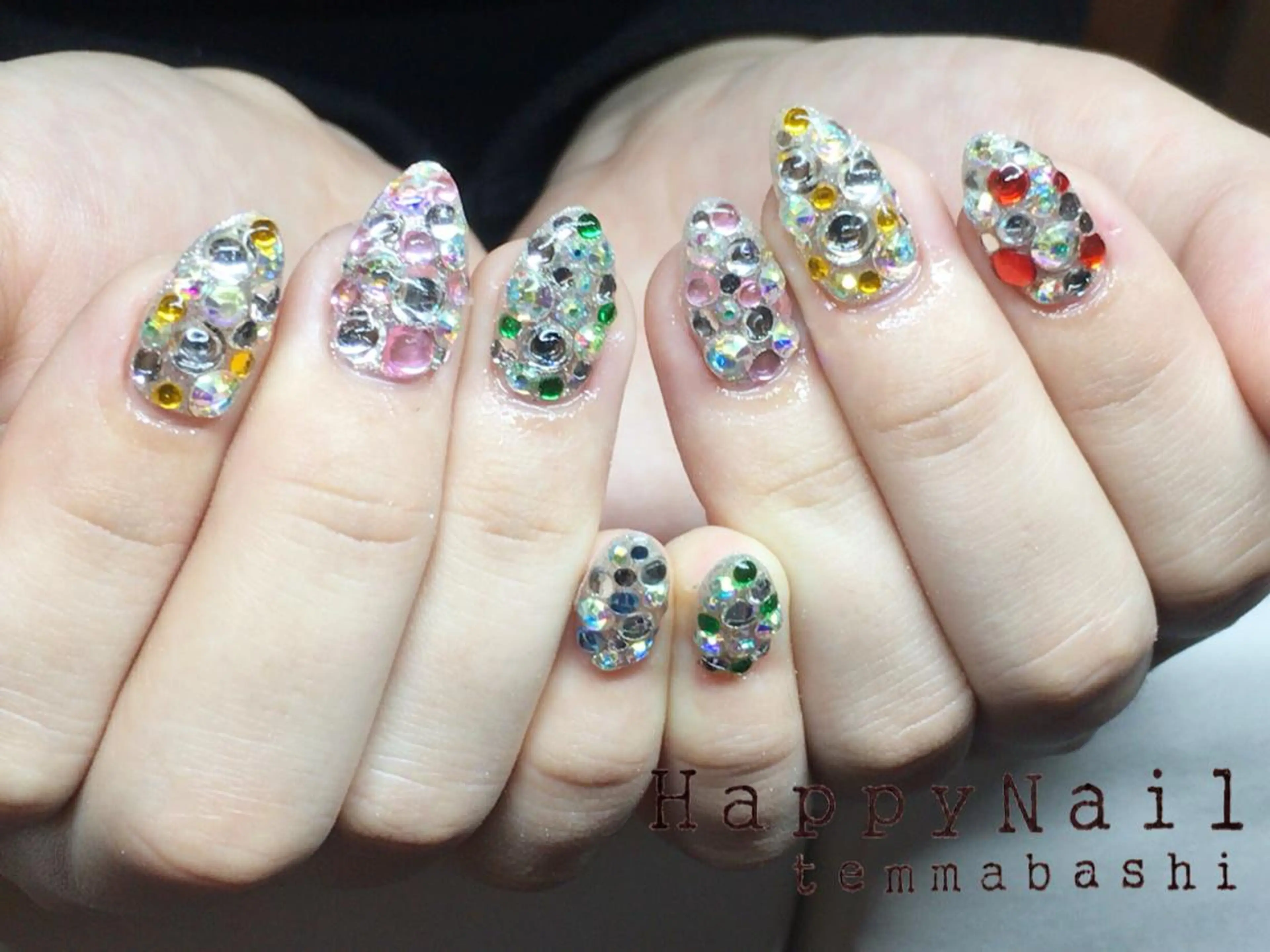 ショート ミディアム セミロング ネイル 成人式 Happy Nailのネイルデザイン