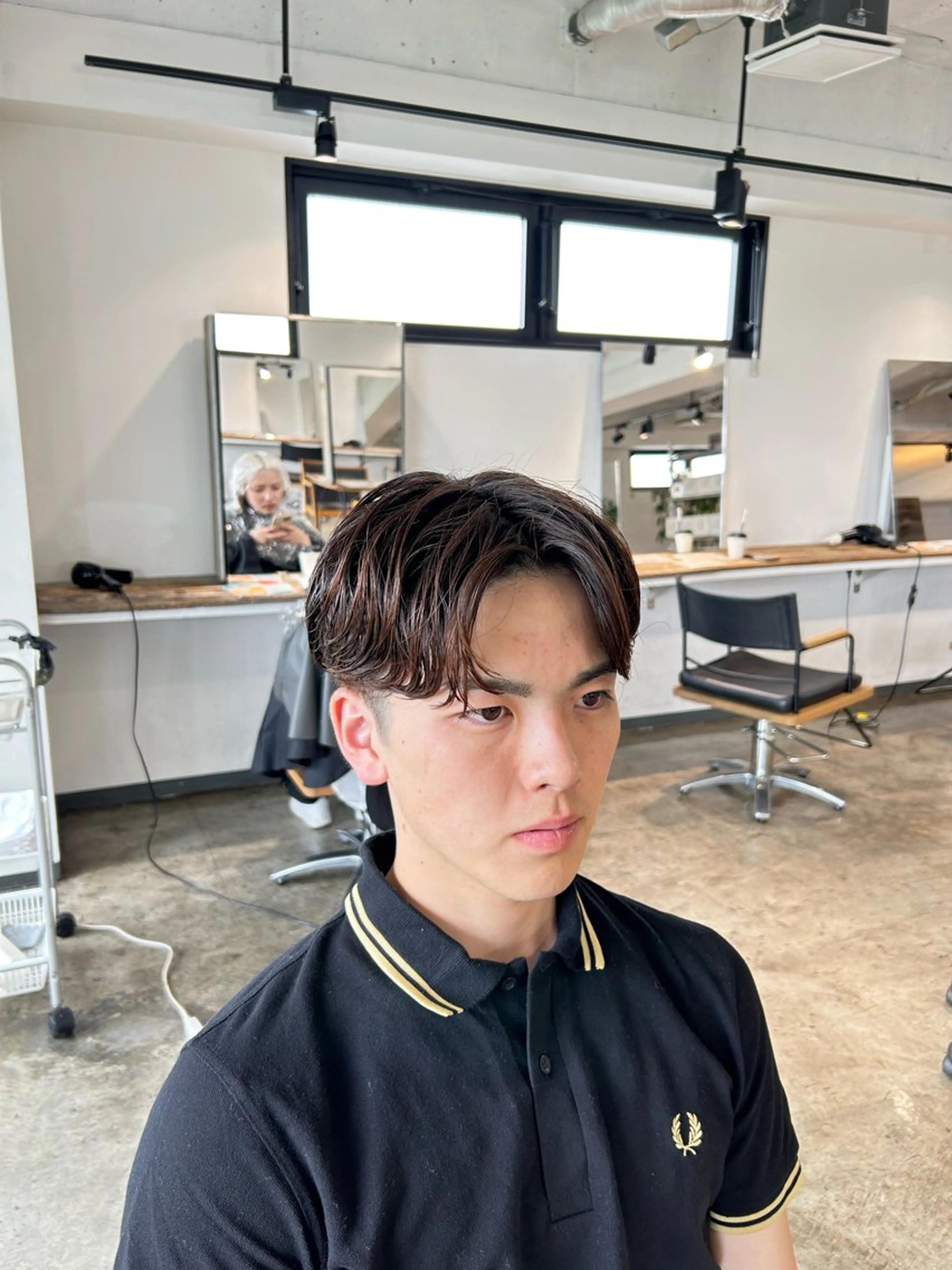 ショート パーマ メンズ センターパート ダウンパーマ カルマパーマ メンズ韓国風 マッシュ カット become men's hair 名駅店所属・名駅/フェザーパーマ 韓国ヘア/森岡のヘアスタイル
