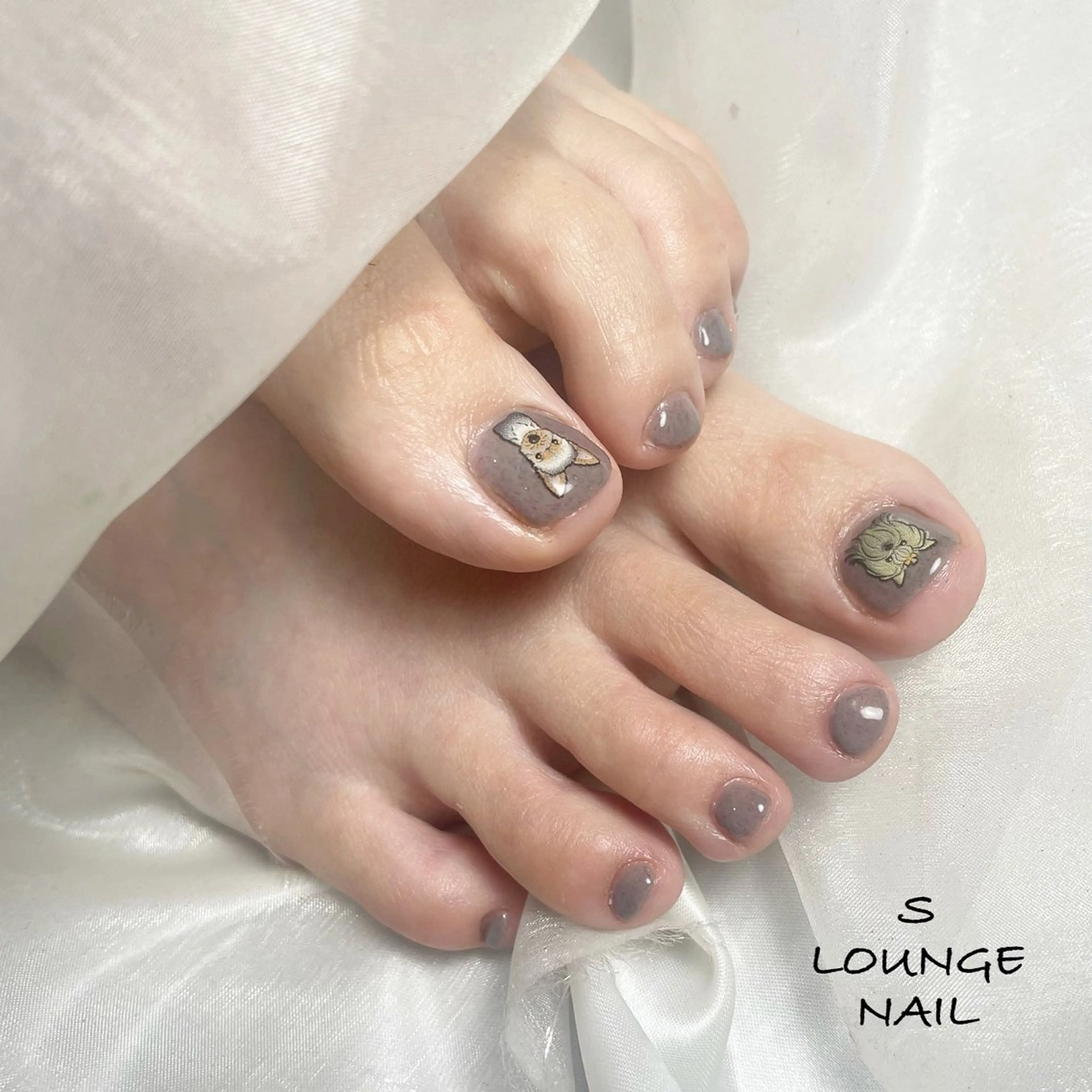 ネイル ハンドネイル フットネイル S LOUNGE NAIL所属・パーツたくさん🍓 SUMIのネイルデザイン