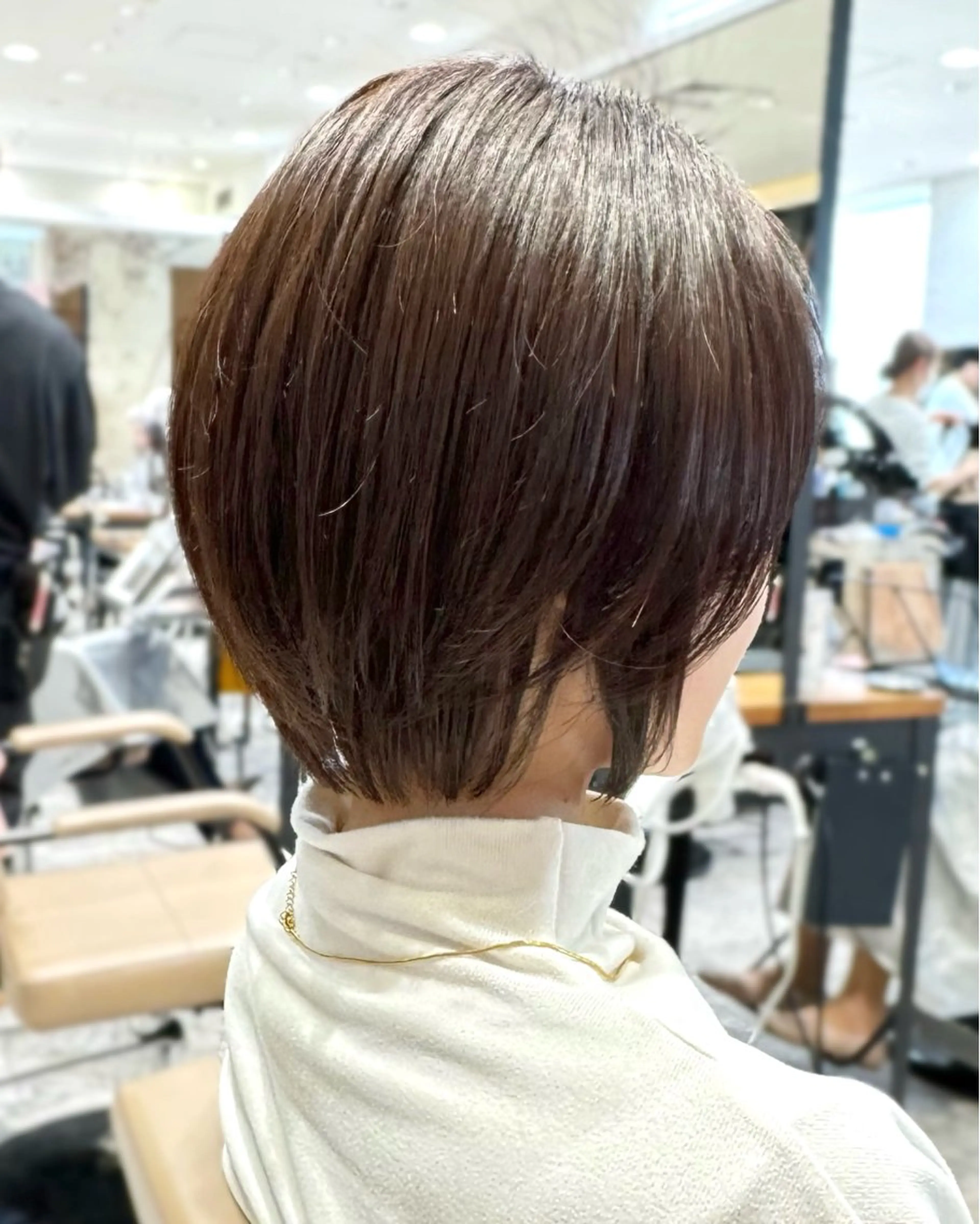 ショート カラー カット ヘアカラー トリートメント 💍新宿ショート 💍岩田莉奈のヘアスタイル