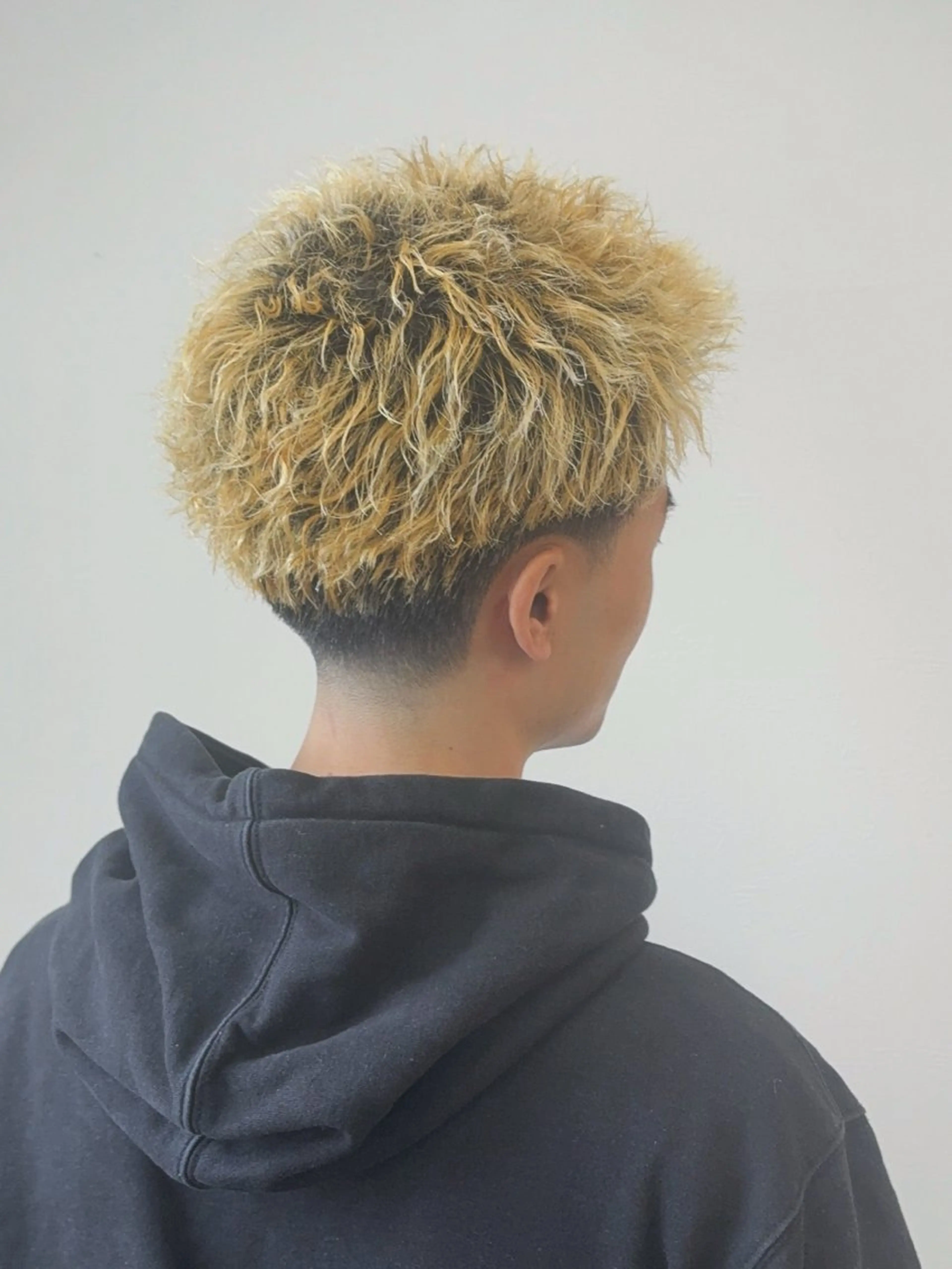 ショート パーマ メンズ メンズパーマ カット パーマ flash pack所属・勝木 拓のヘアスタイル