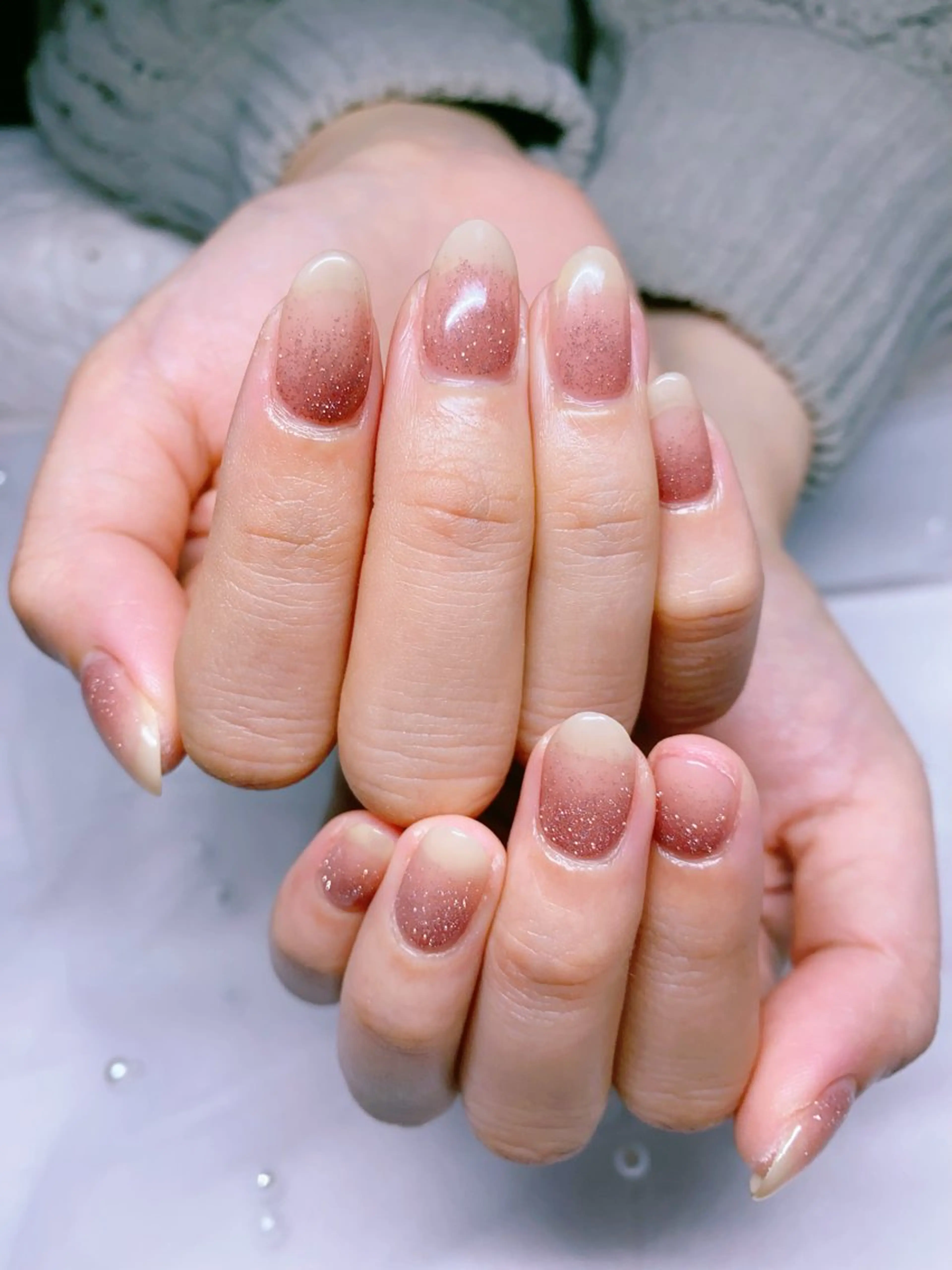 ネイル ラメ(グリッター) ラメグラデーション ハンドネイル Jasmine nailsalon所属・ジャスミン ネイルサロンのネイルデザイン