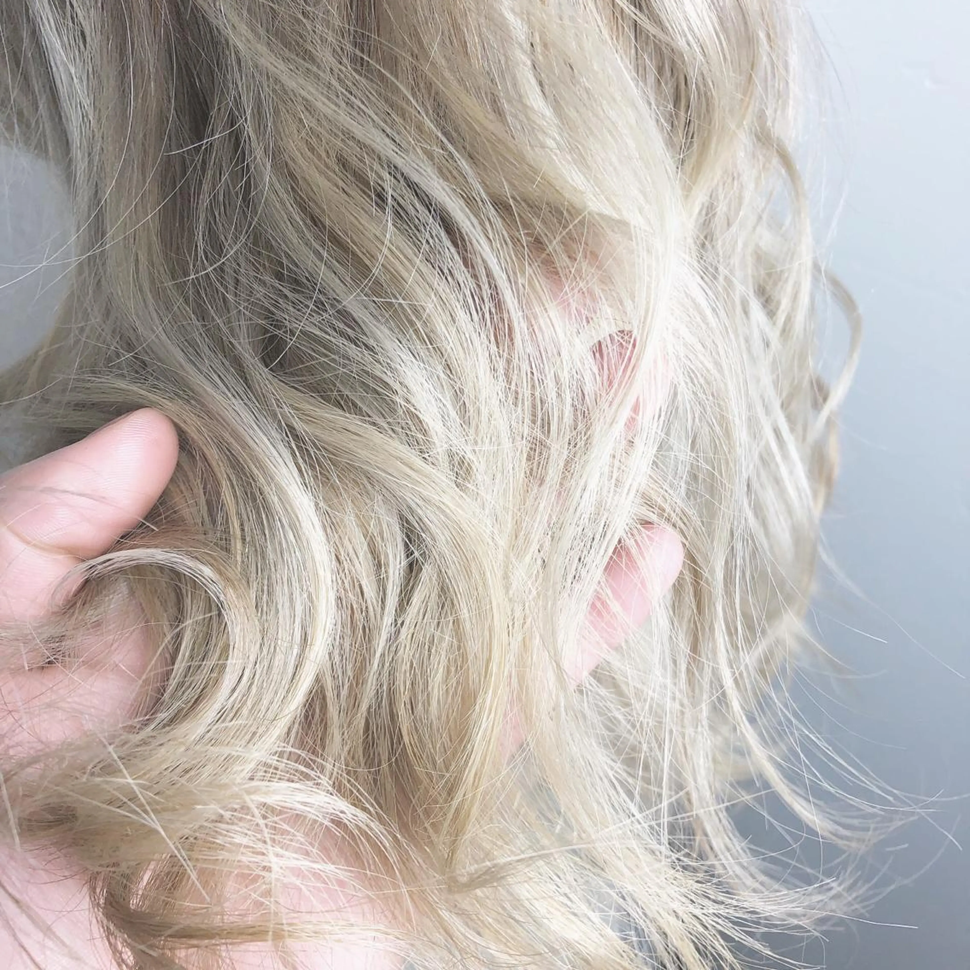 カラー 透明感カラー ダブルカラー ヘアカラー グレネイドミラキタ所属・髪質改善　極　後藤 颯志のヘアスタイル