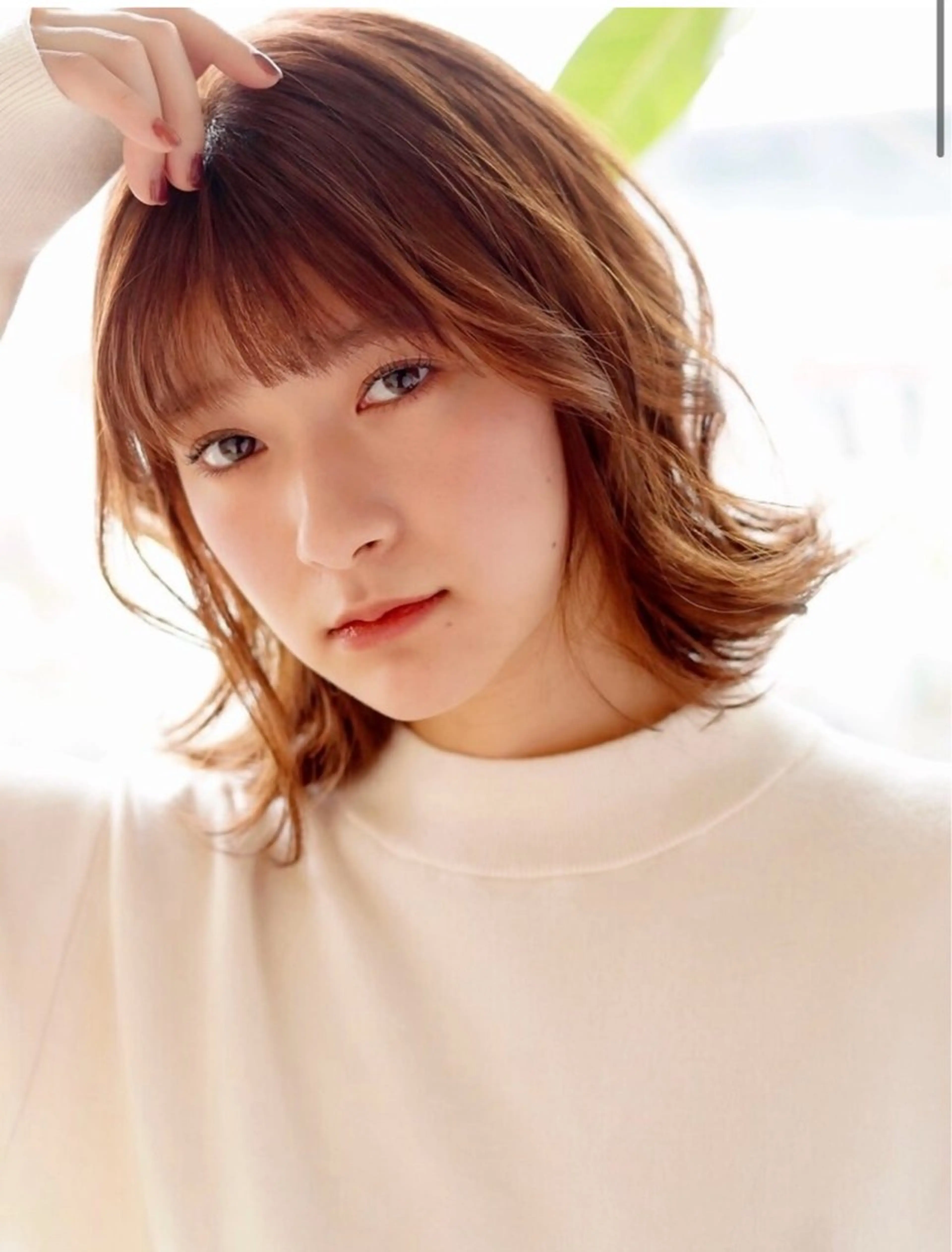 ミディアム 銀座／ハイトーン ミツイハルトのヘアスタイル