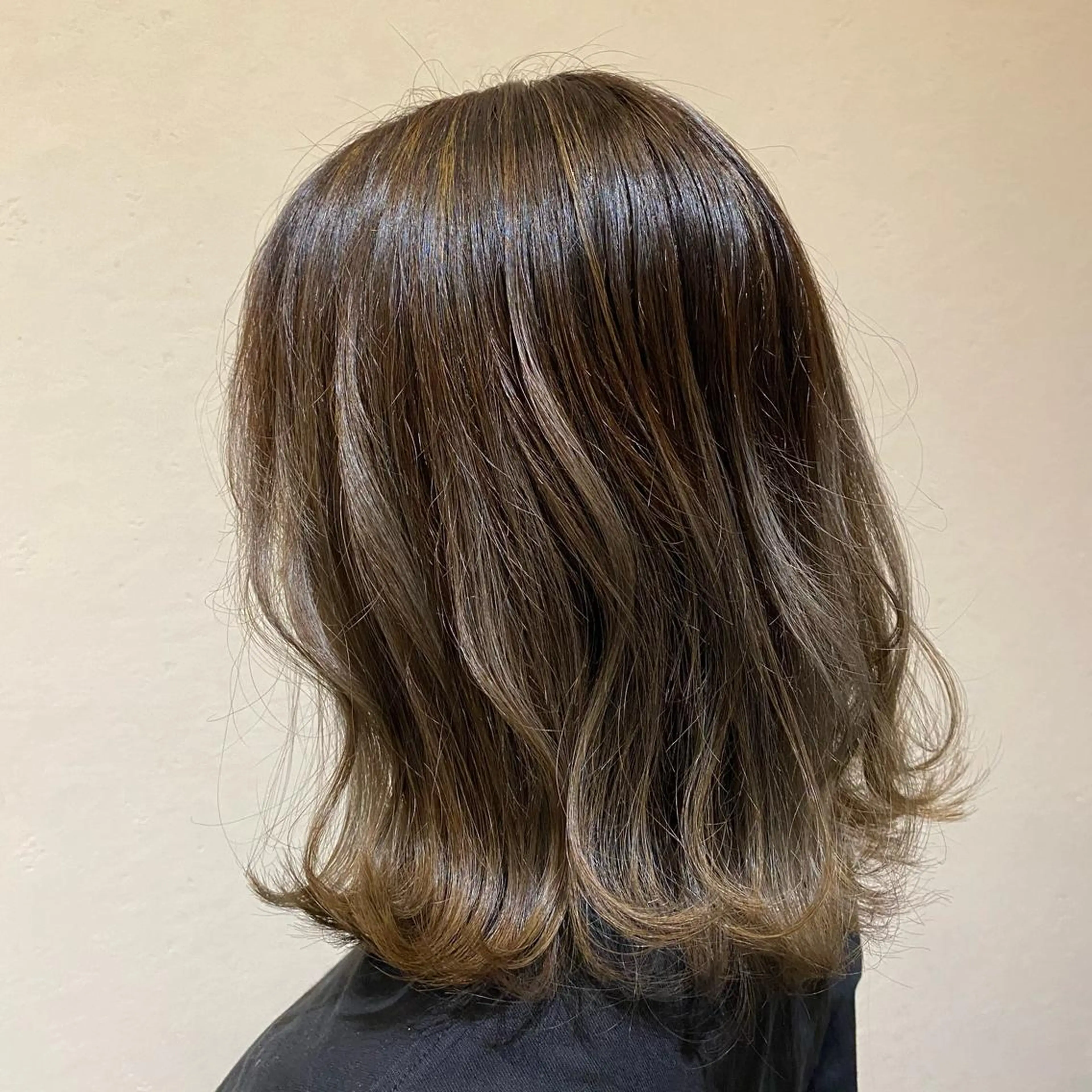 ミディアム カラー runa ショート/ボブのヘアスタイル