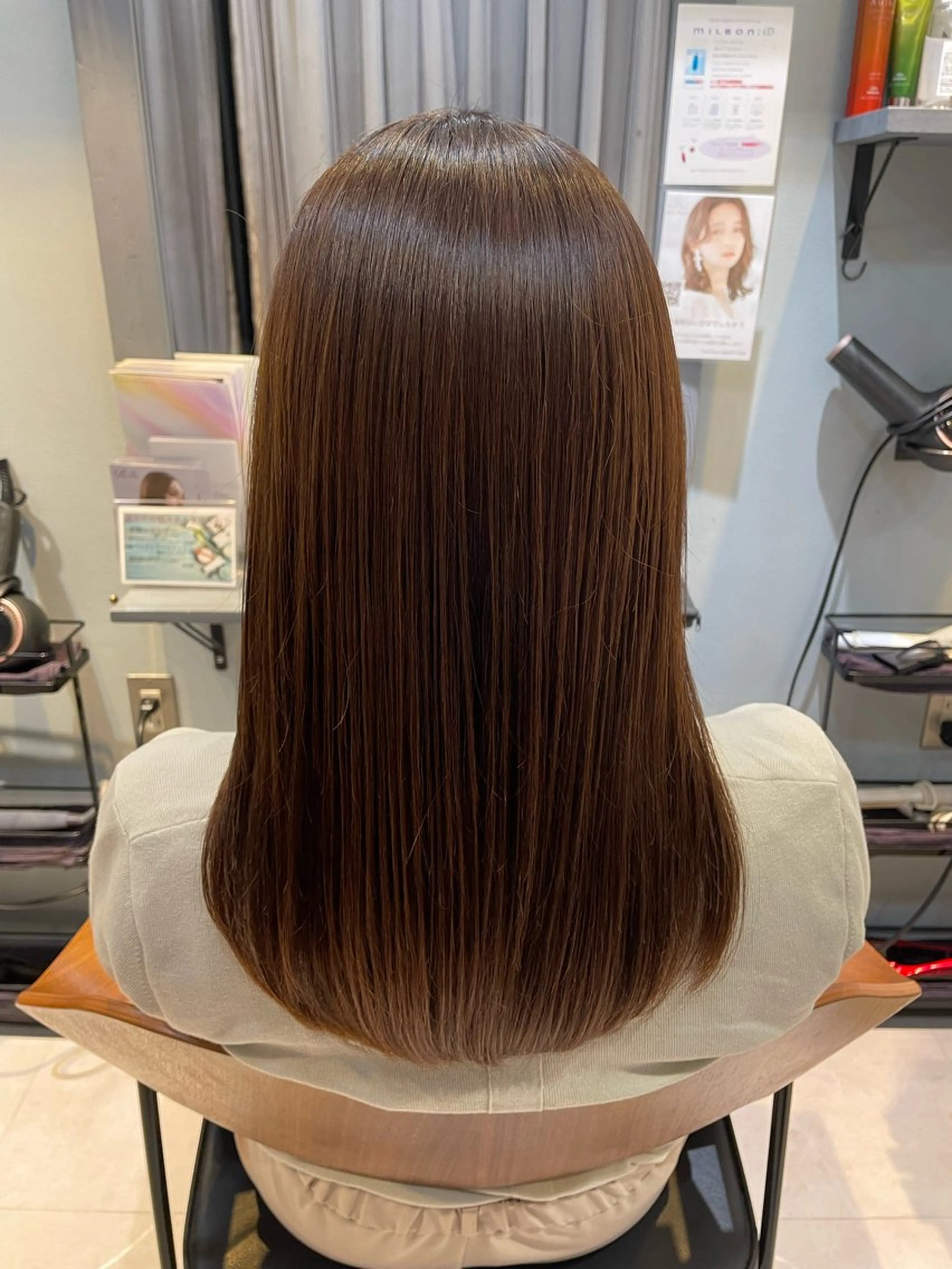 セミロング 銀座・有楽町 かけるのヘアスタイル