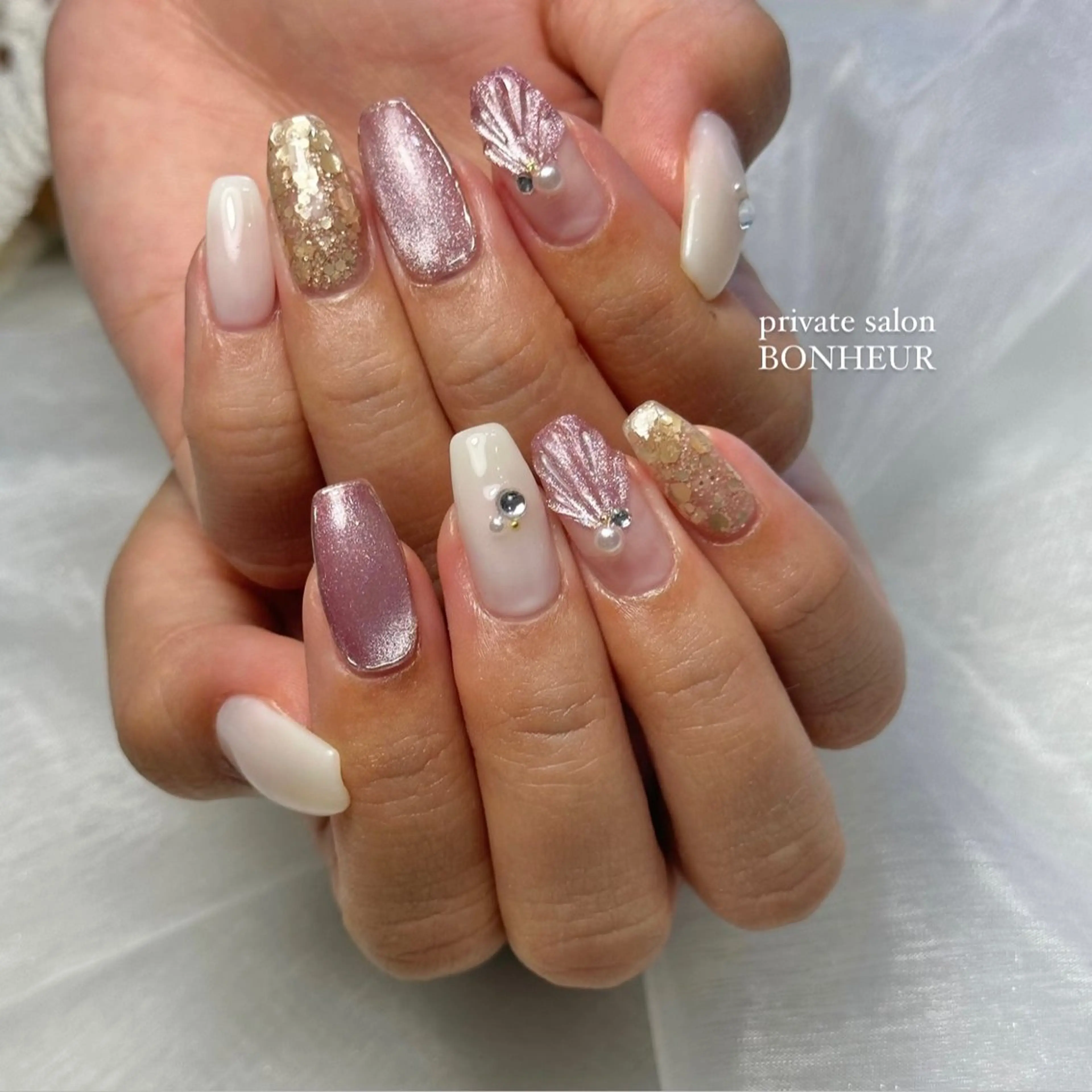 ネイル ハンドネイル BONHEUR Annaのネイルデザイン