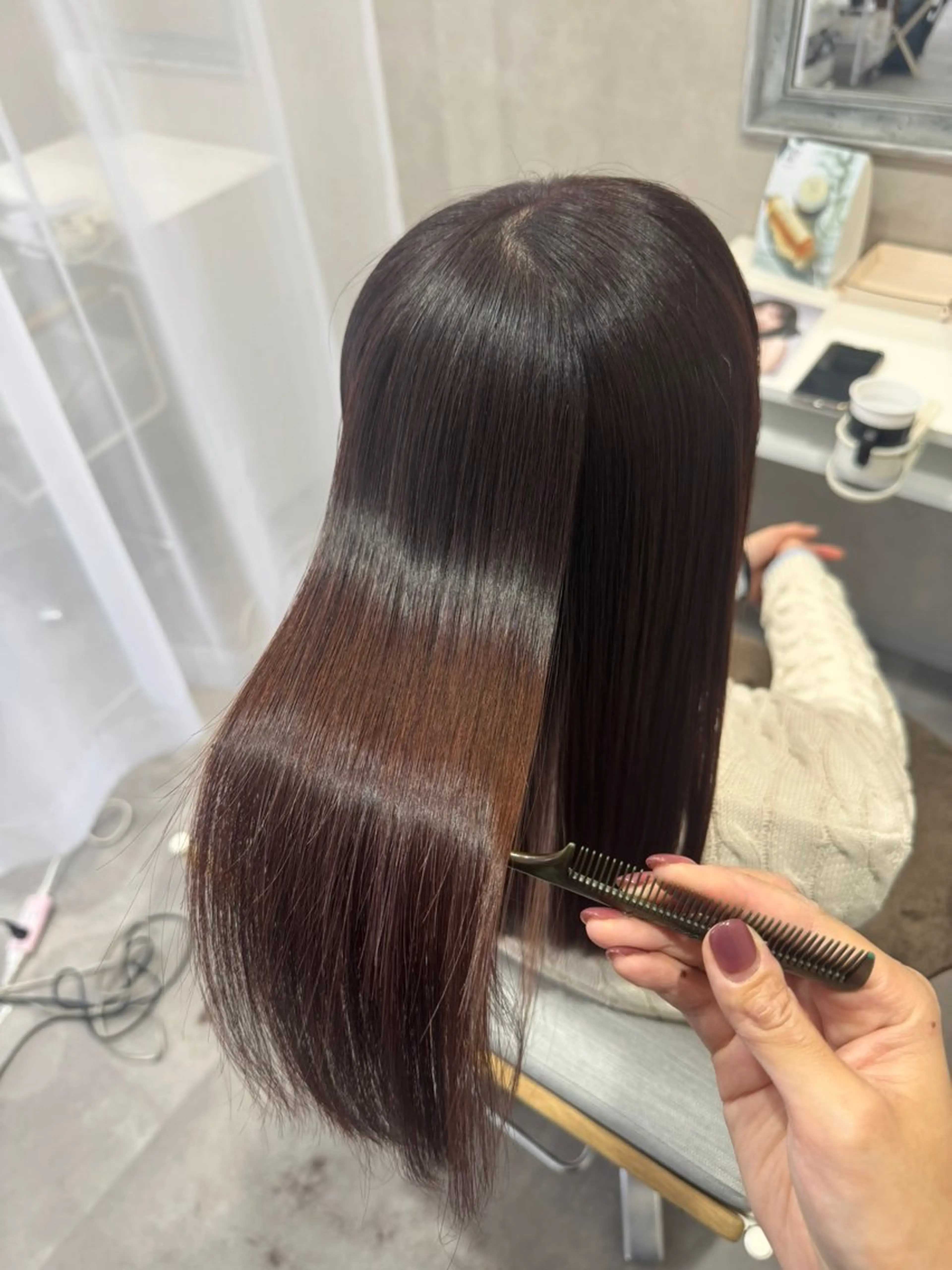 ミディアム カラー 艶髪/白髪ぼかし ヘッドスパ/大野結菜のヘアスタイル