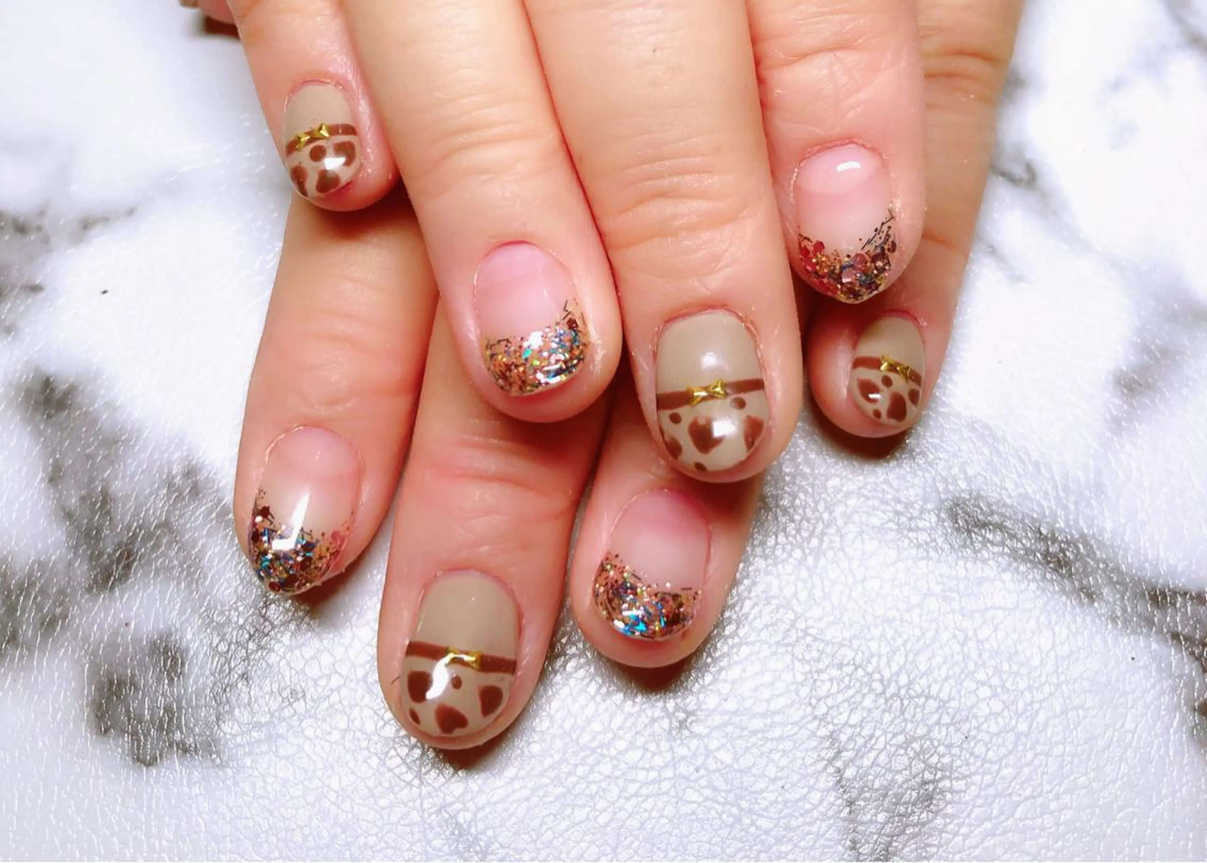 ネイル ハンドネイル マジックミラー所属・マジック ミラーのネイルデザイン