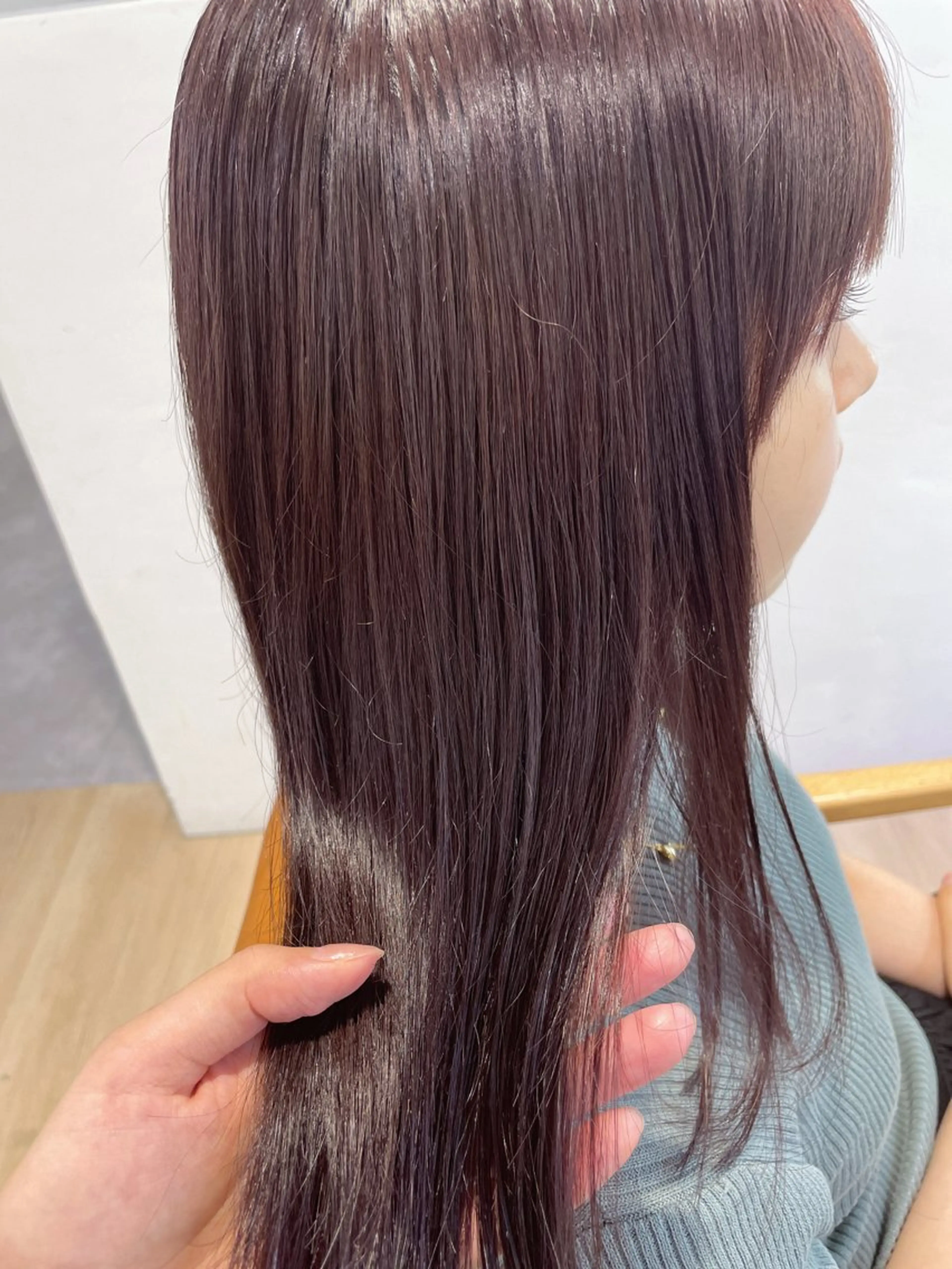 セミロング カラー ブラウンカラー ココアブラウン nia所属・柔らかブラウン/栄/ tomitaのヘアスタイル