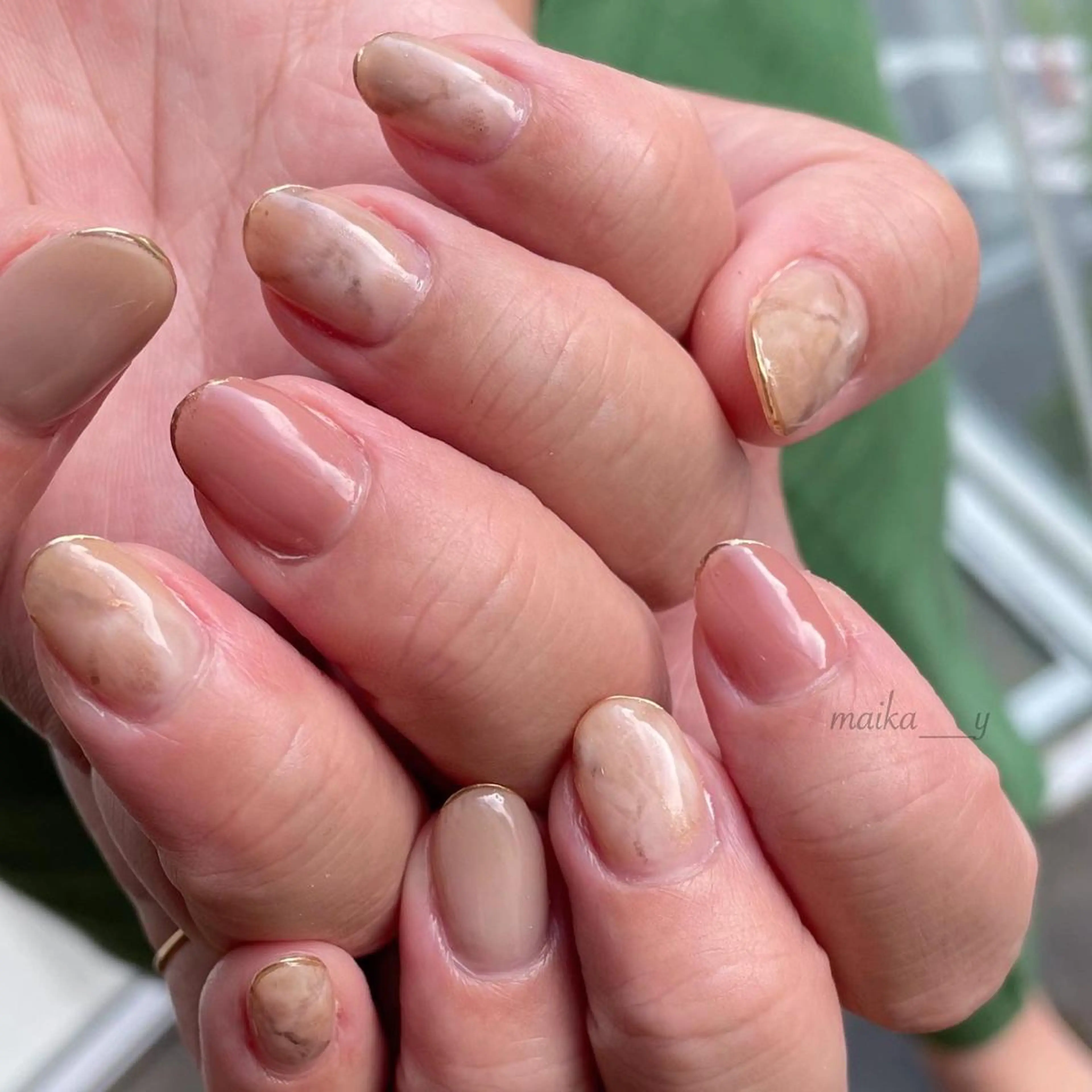 ネイル ニュアンスネイル cachette mのネイルデザイン