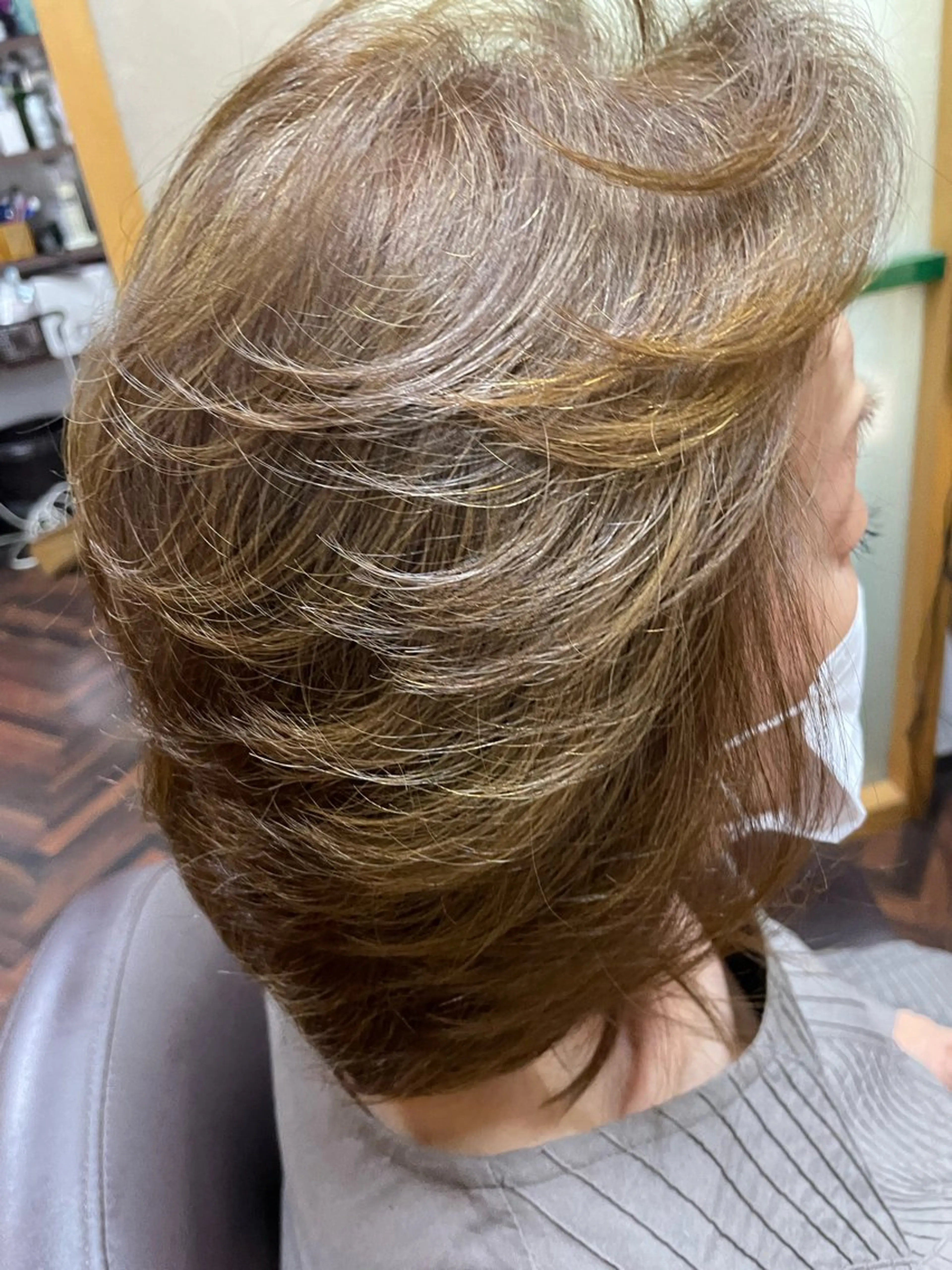 ミディアム カラー katae sayoriのヘアスタイル