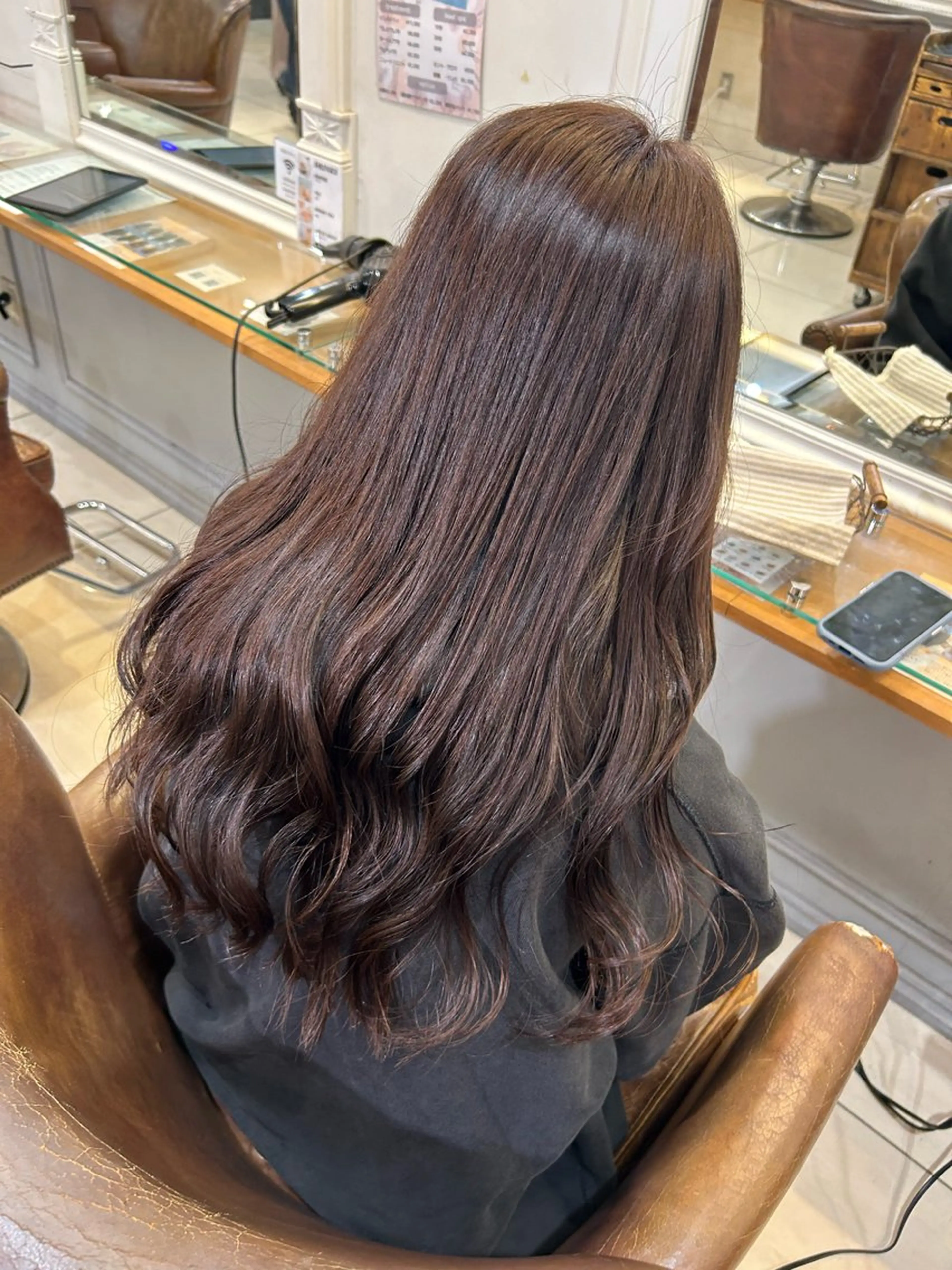 ロング ヘアカラー IRICO たまプラーザ所属・韓国ヘアー🇰🇷 MIWAのヘアスタイル