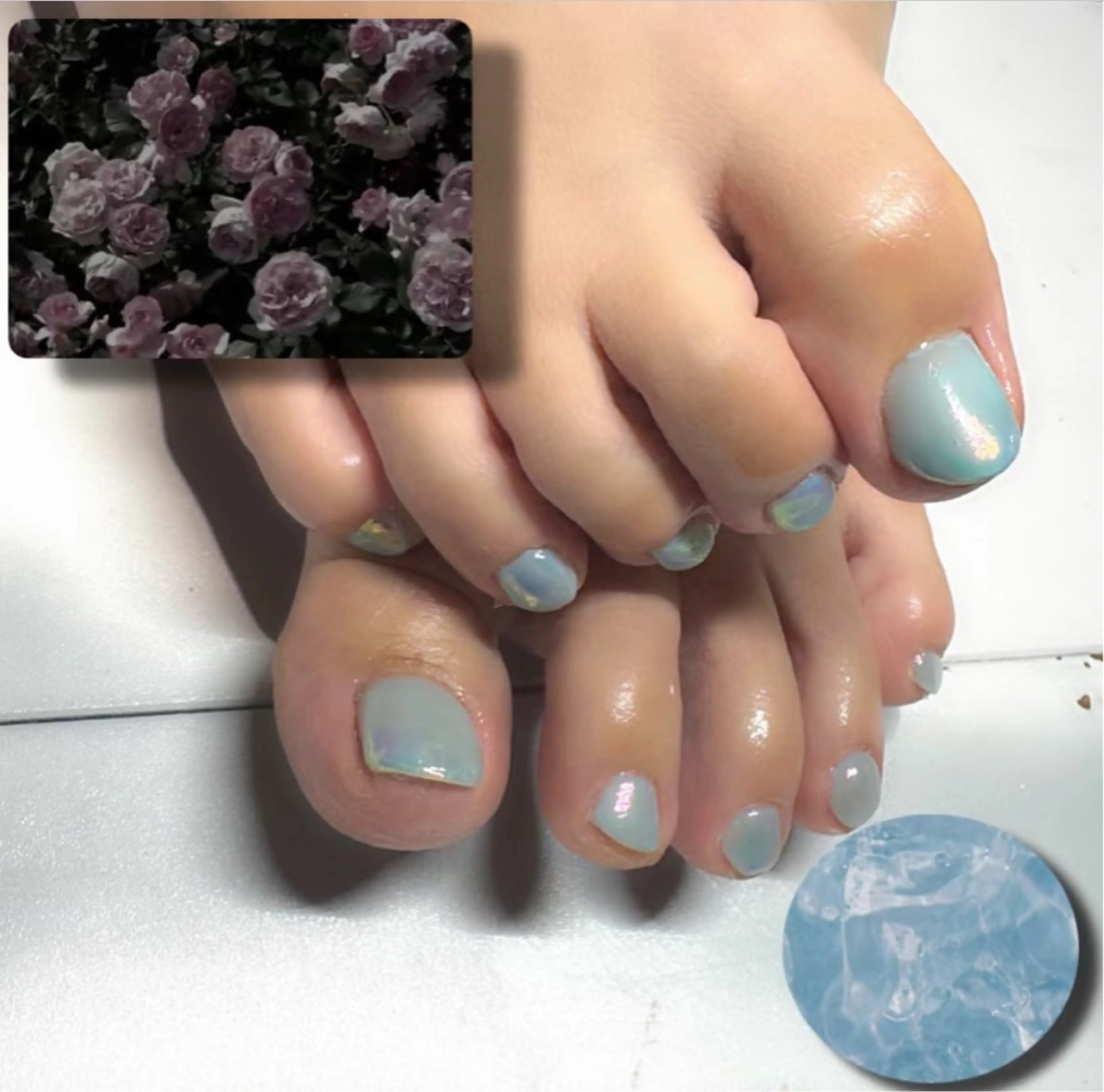 ネイル フットネイル グラデーション ミラーネイル 夏ネイル ren renaのネイルデザイン