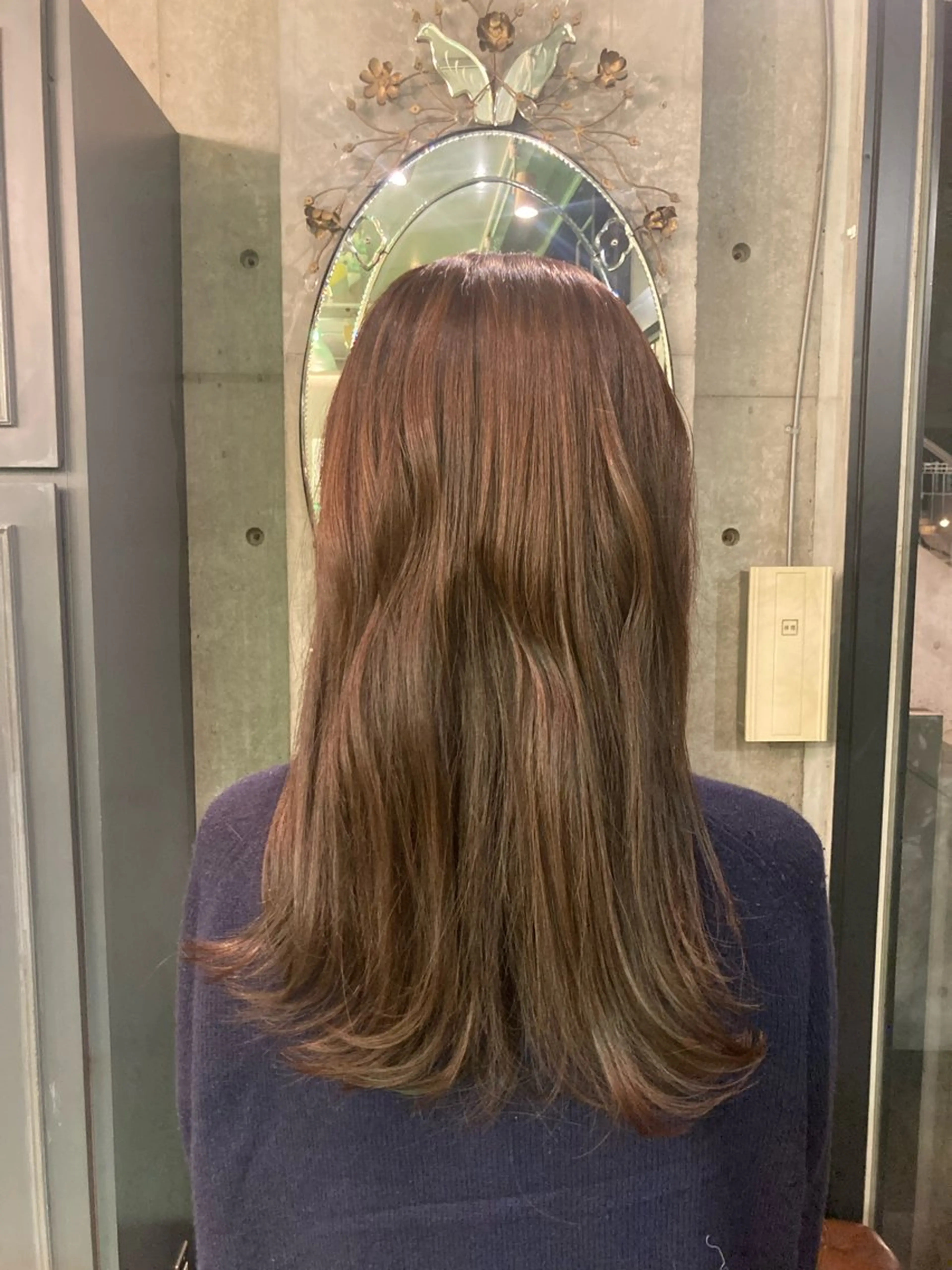 セミロング Y U K Iのヘアスタイル