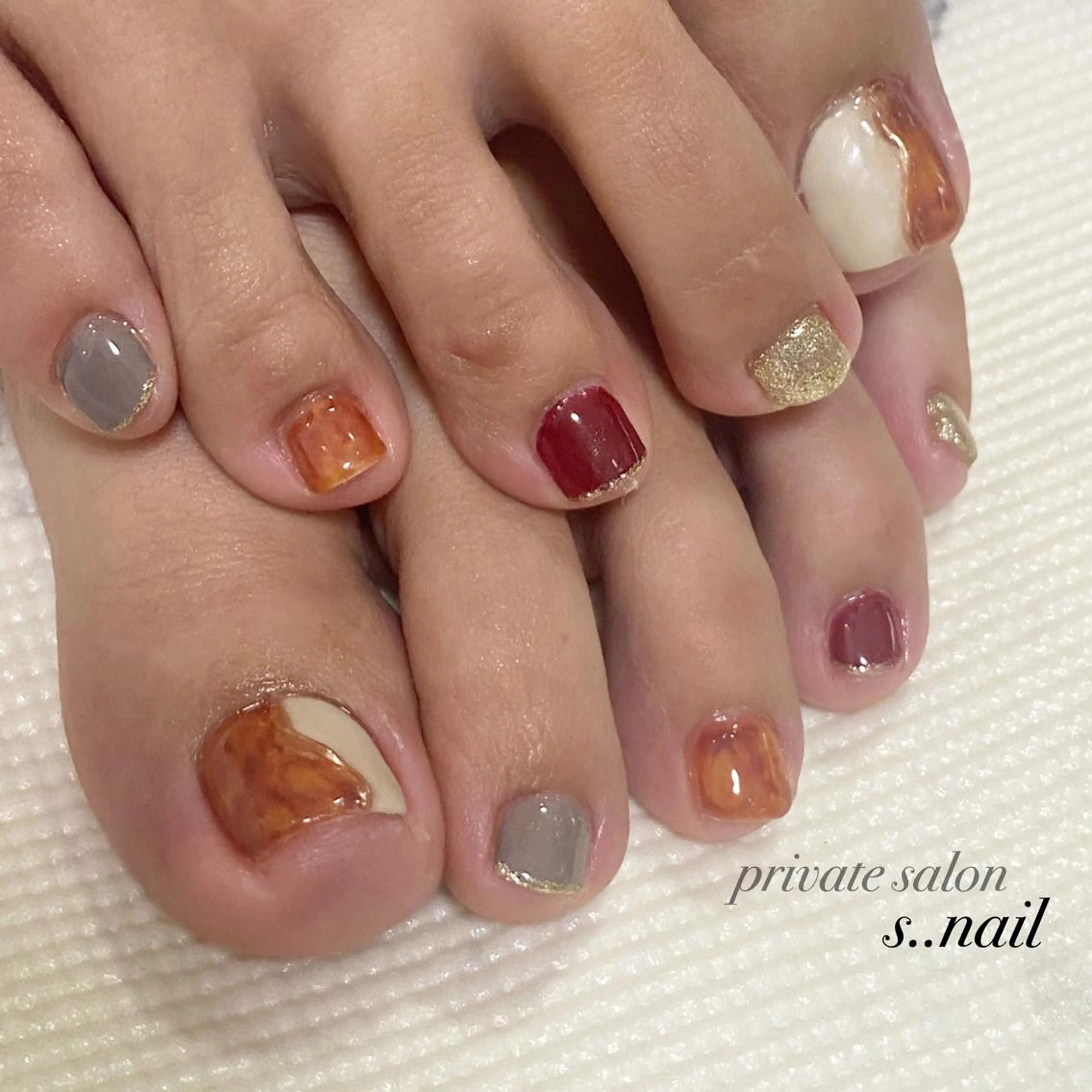 ネイル べっ甲ネイル ハンドネイル フットネイル s..nail / MORITAのネイルデザイン