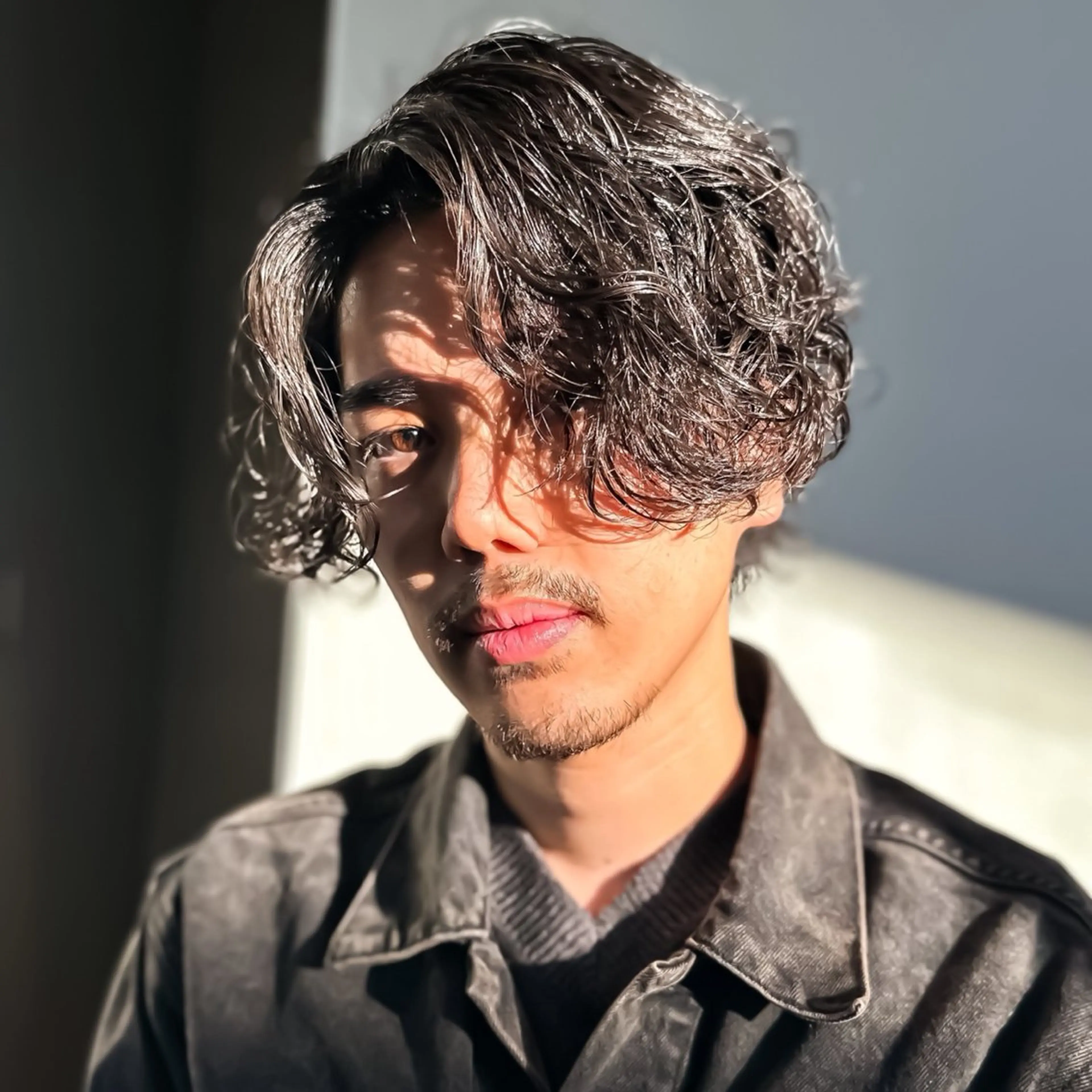 ミディアム カラー パーマ ミディアムパーマ ツイストパーマ カット パーマ ヘッドスパ メンズ支持No. 1 🥇メンズ特化吉田のヘアスタイル