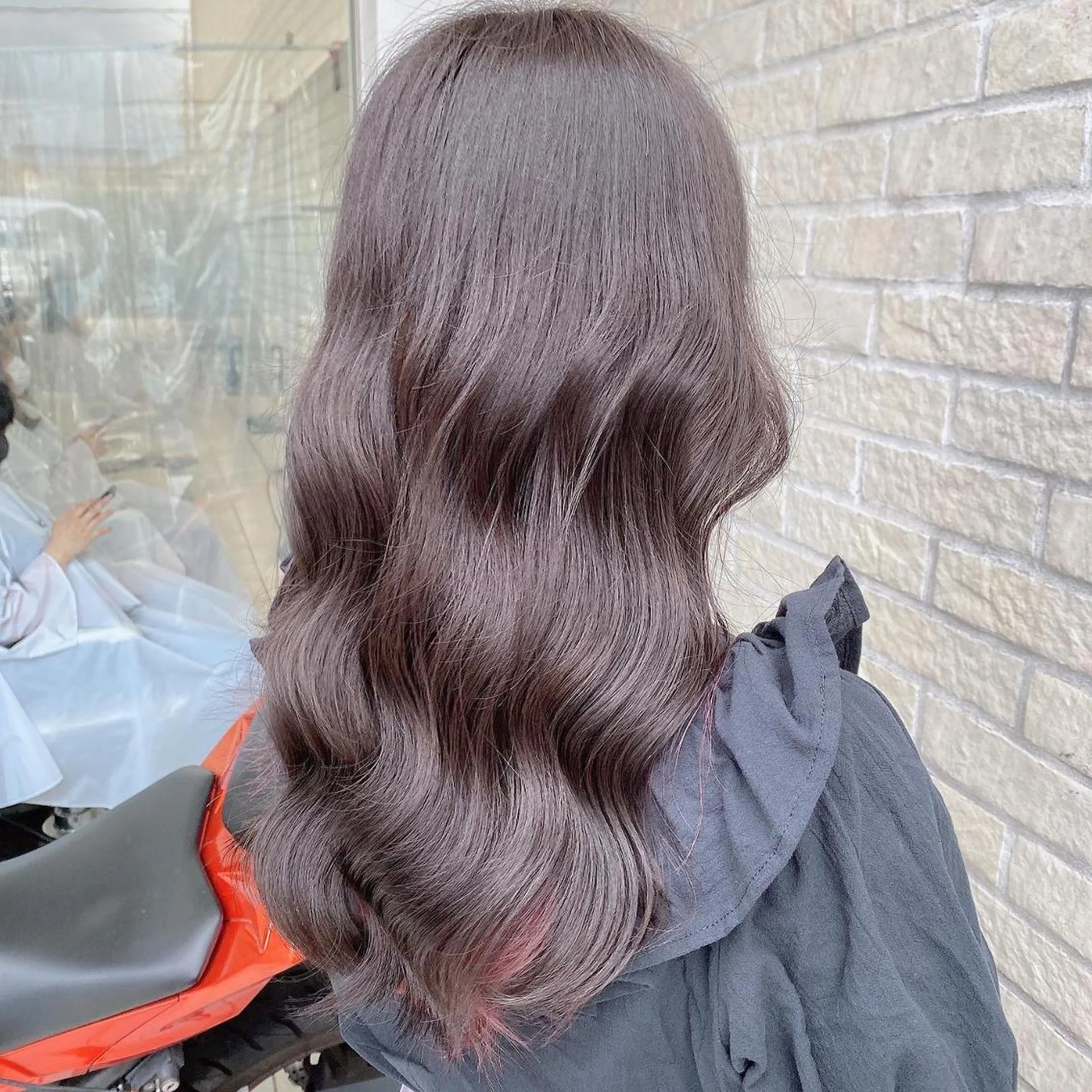 カラー ベージュカラー ブリーチ ブラウンカラー ショコラグレージュ ココアブラウン エリアマネージャー 復活の大澤竜馬のヘアスタイル