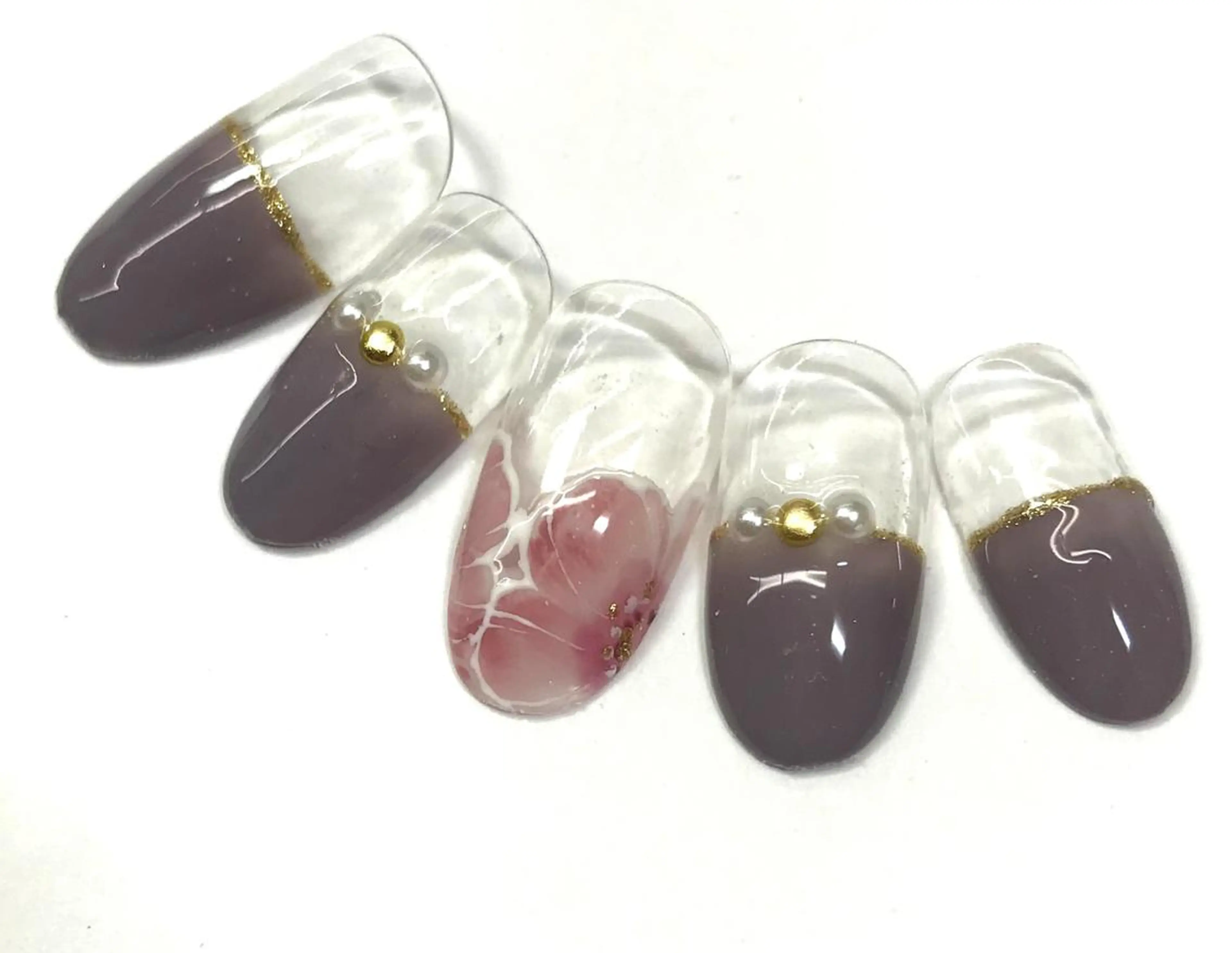 ネイル 桜ネイル イワサキ  のネイルデザイン