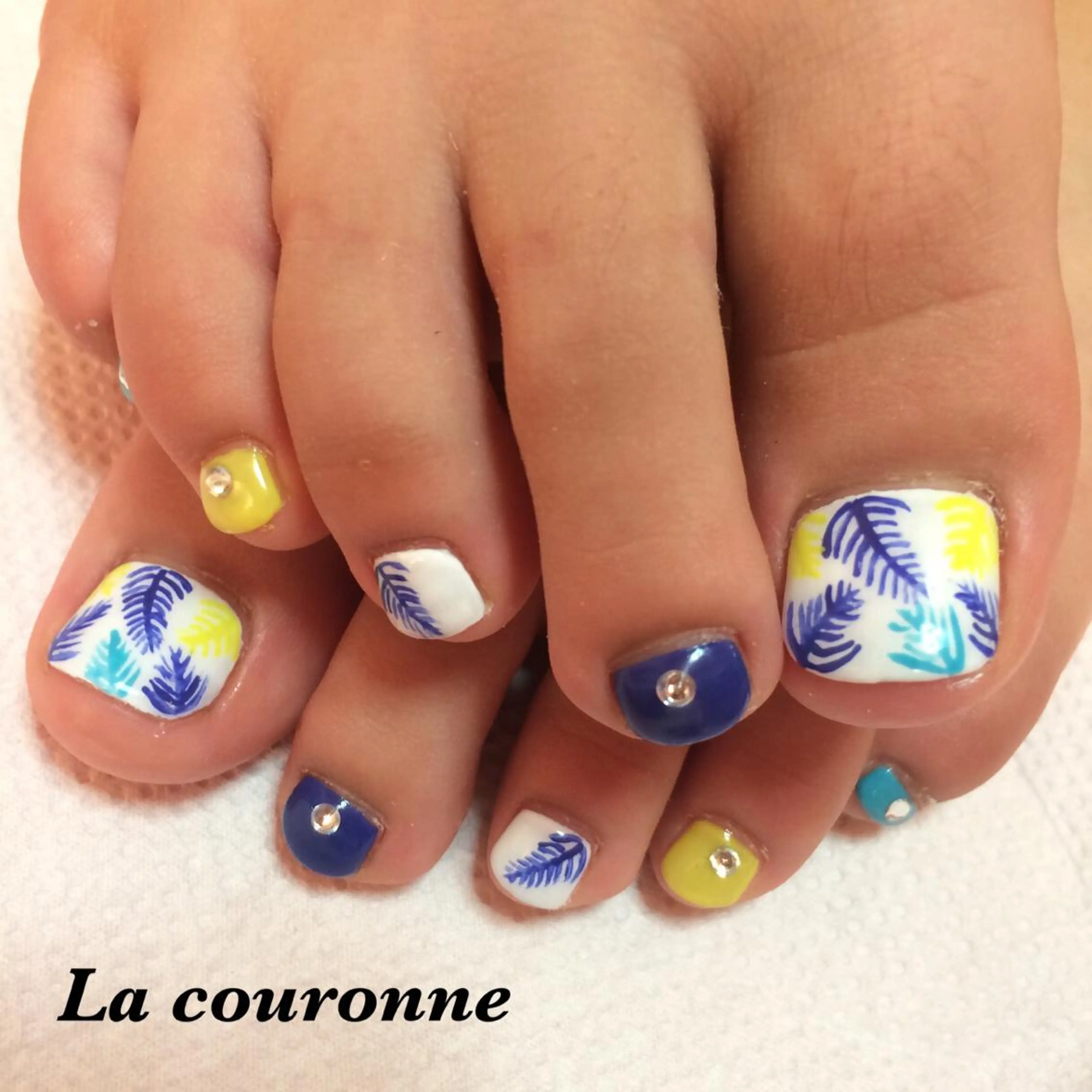 ネイル Lacouronne NATSUMIのネイルデザイン