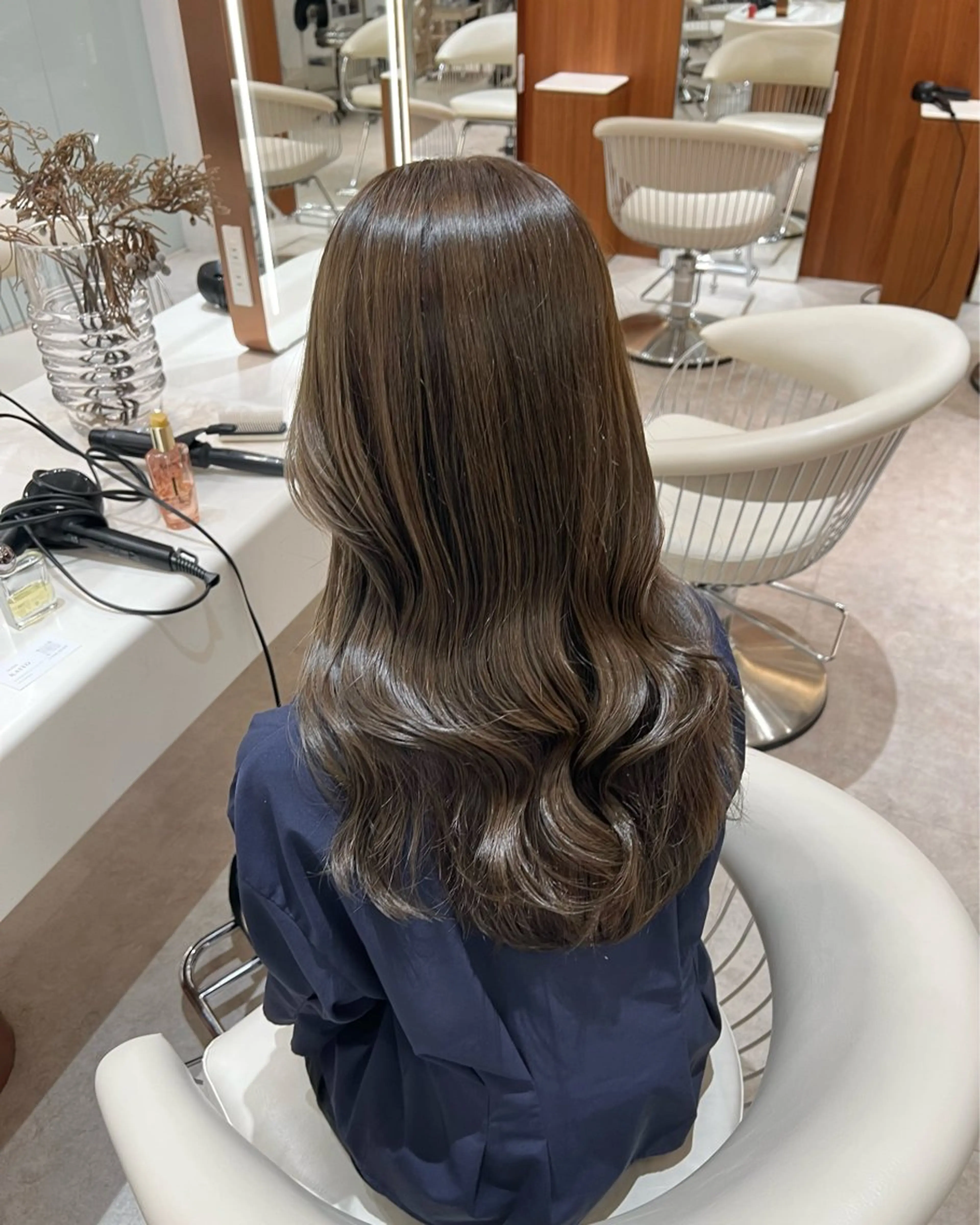 セミロング カラー ベージュカラー オリーブベージュ 韓国風ヘア レイヤーカット カット ヘアカラー ヘアセット 韓国レイヤー🇰🇷 韓国研修◎渋谷カイトのヘアスタイル