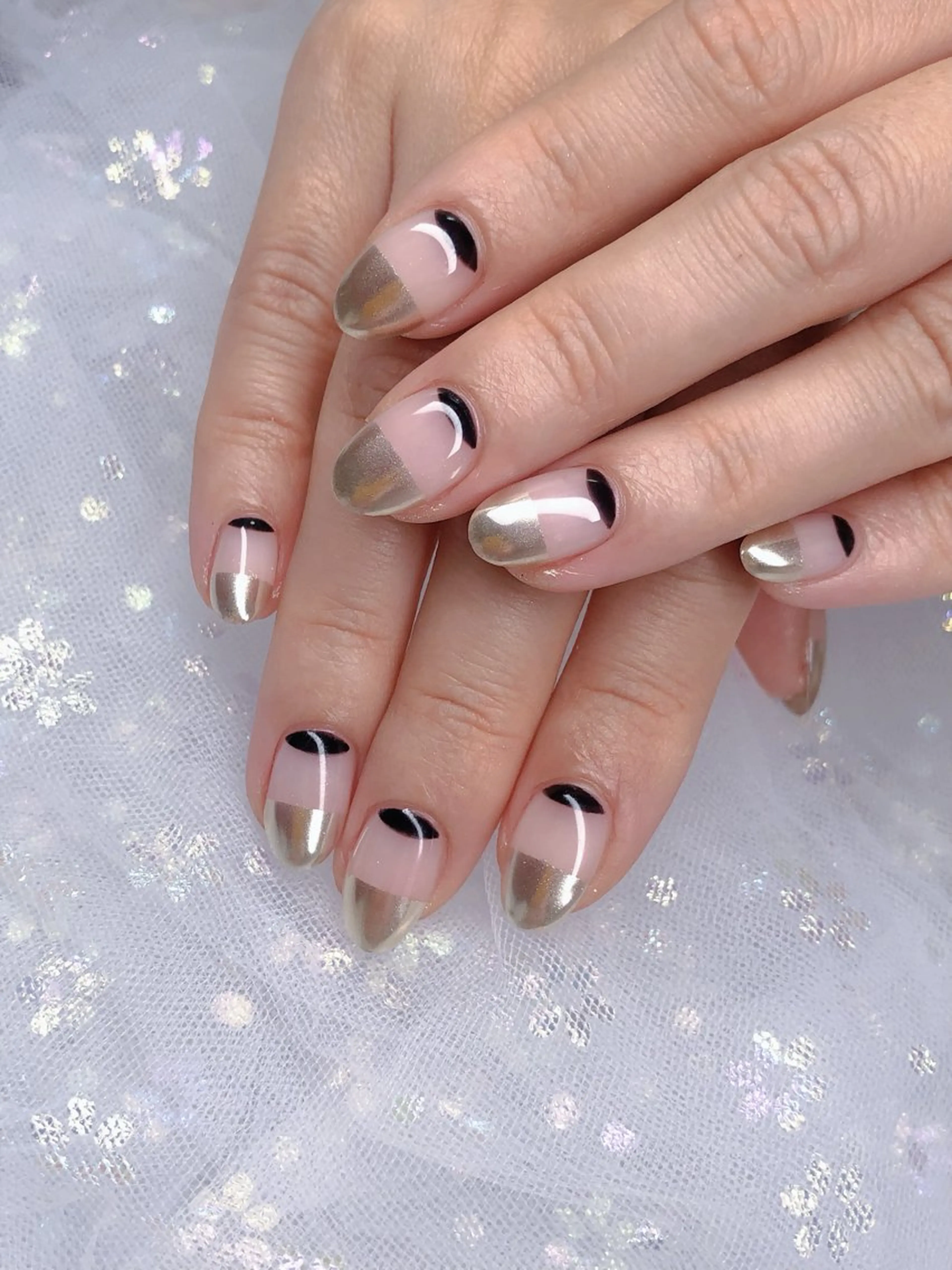 ネイル フレンチネイル ミラーネイル ハンドネイル ハンドケア ハク キのネイルデザイン