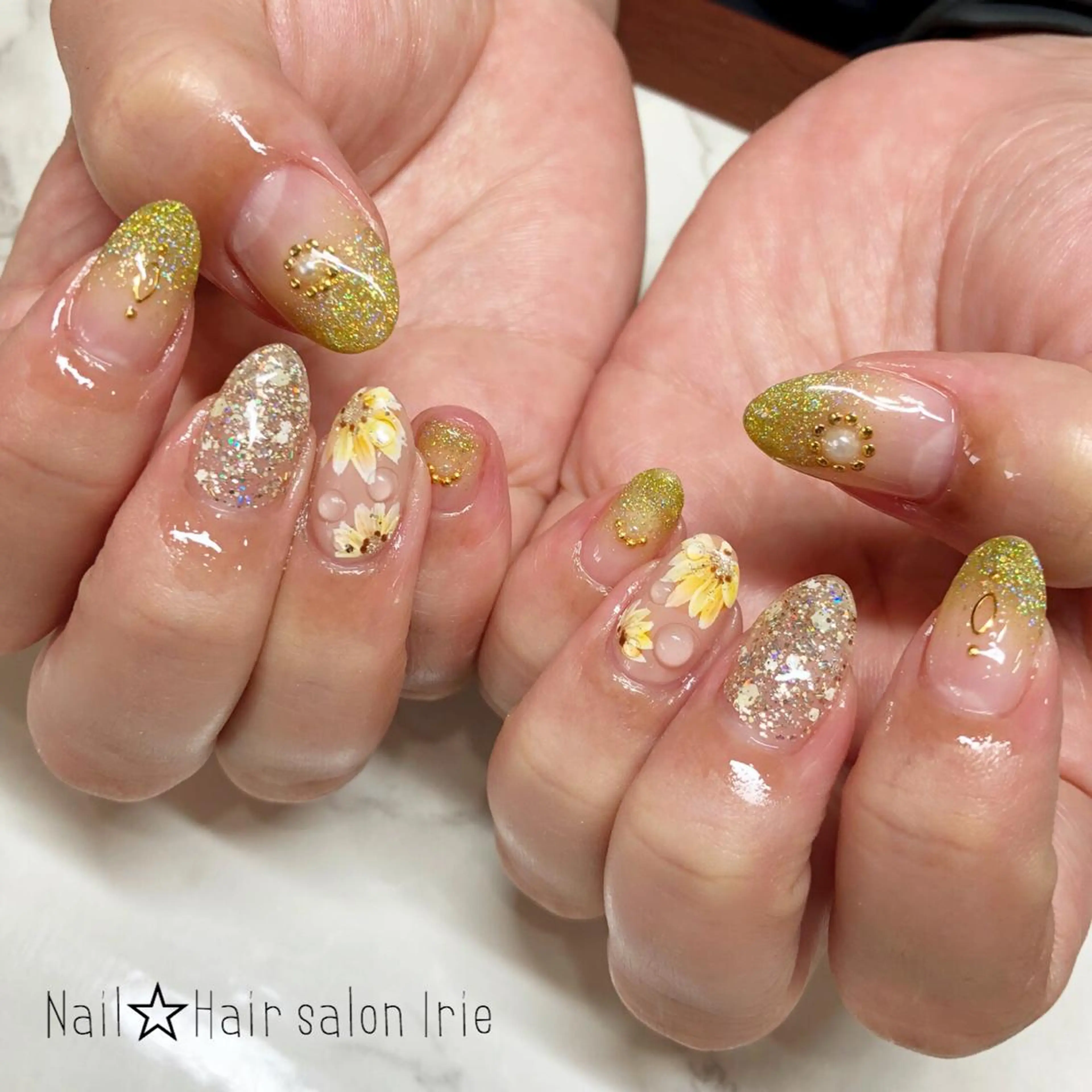 ネイル Hair salon Irie所属・與儀 知佳のネイルデザイン