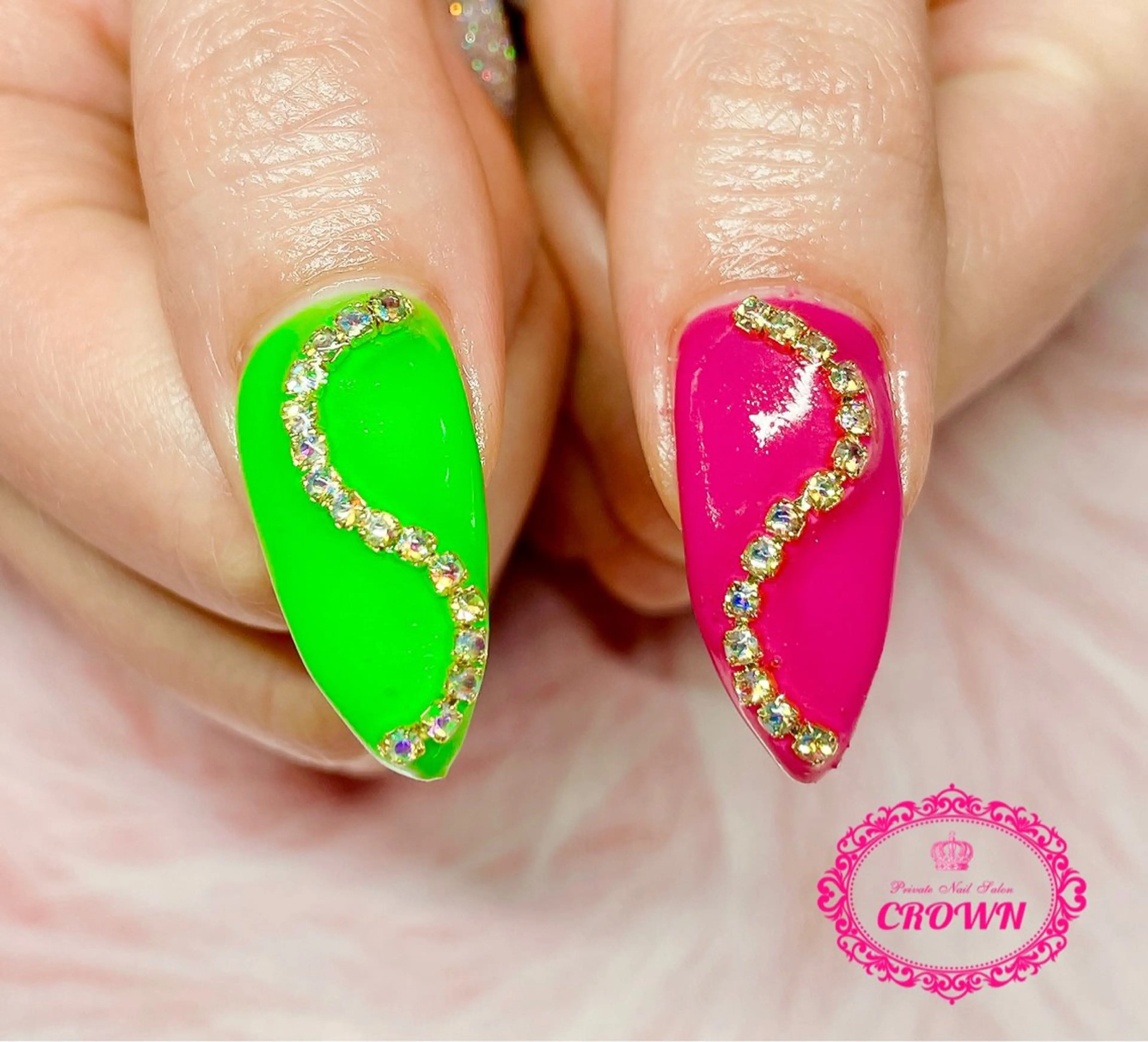 ネイル CROWN プライベートサロンのネイルデザイン