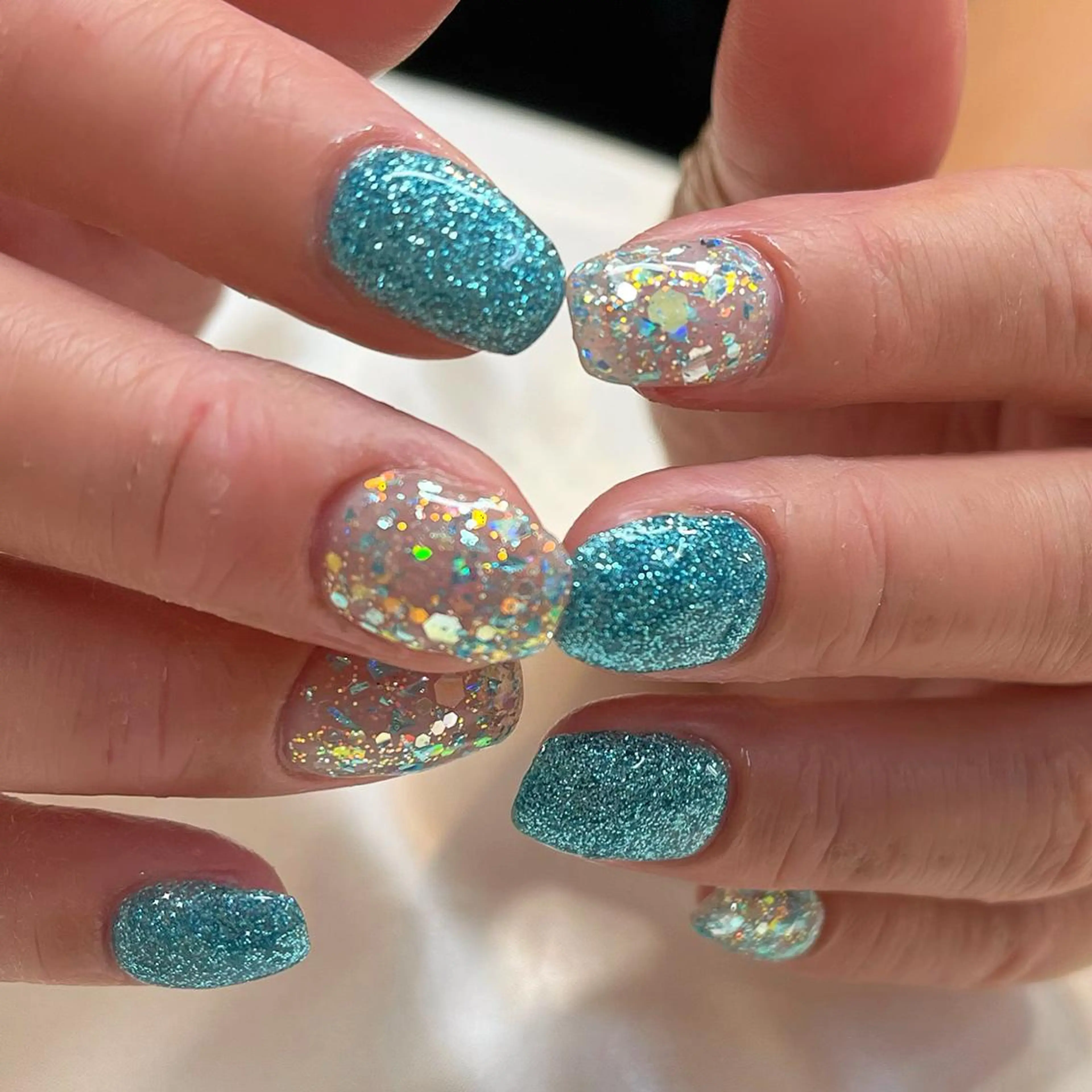 ネイル ハンドネイル 内田 里穂のネイルデザイン