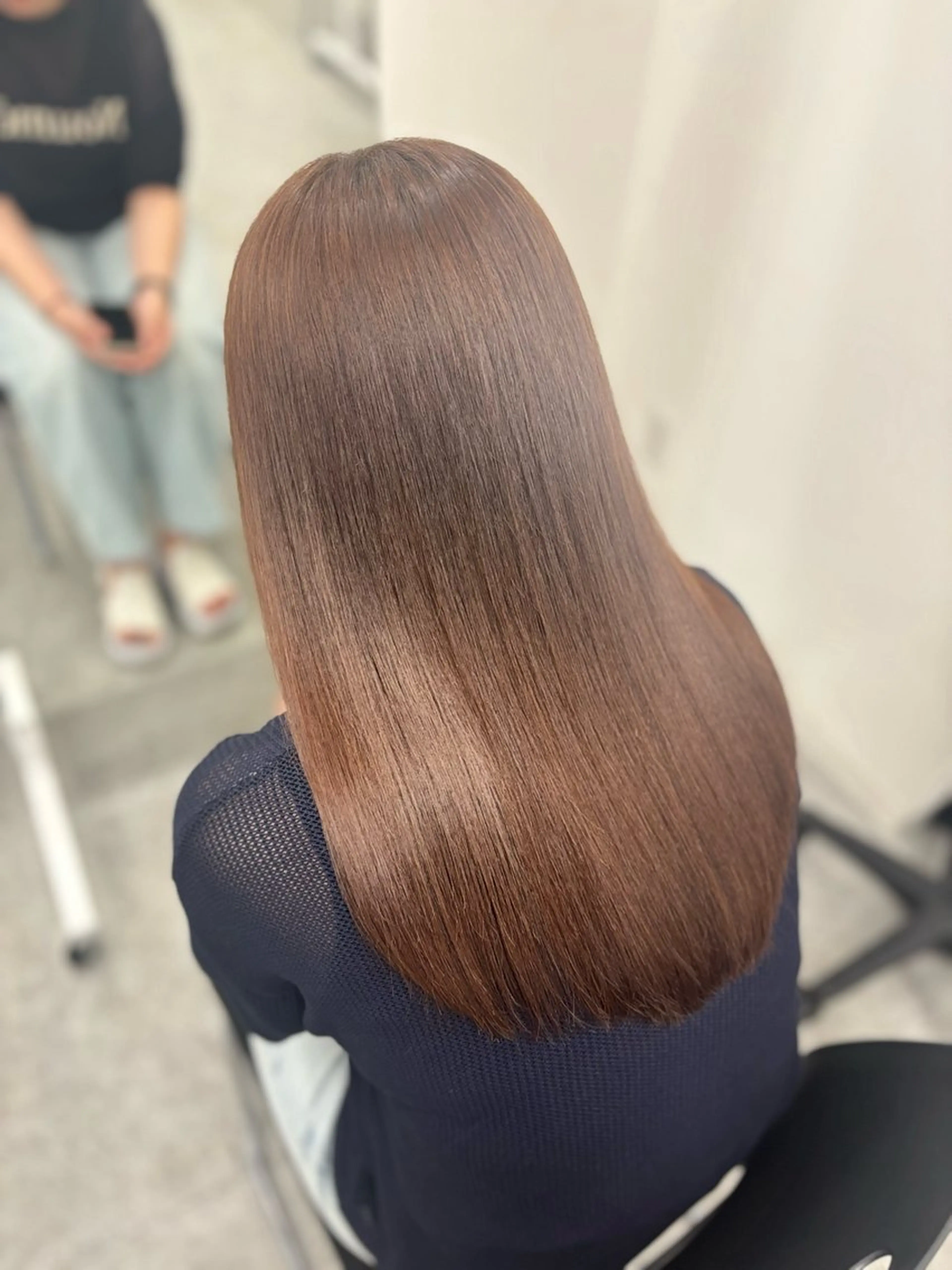 セミロング カラー モテ髪💕ハイトーン ベージュ yuriaのヘアスタイル