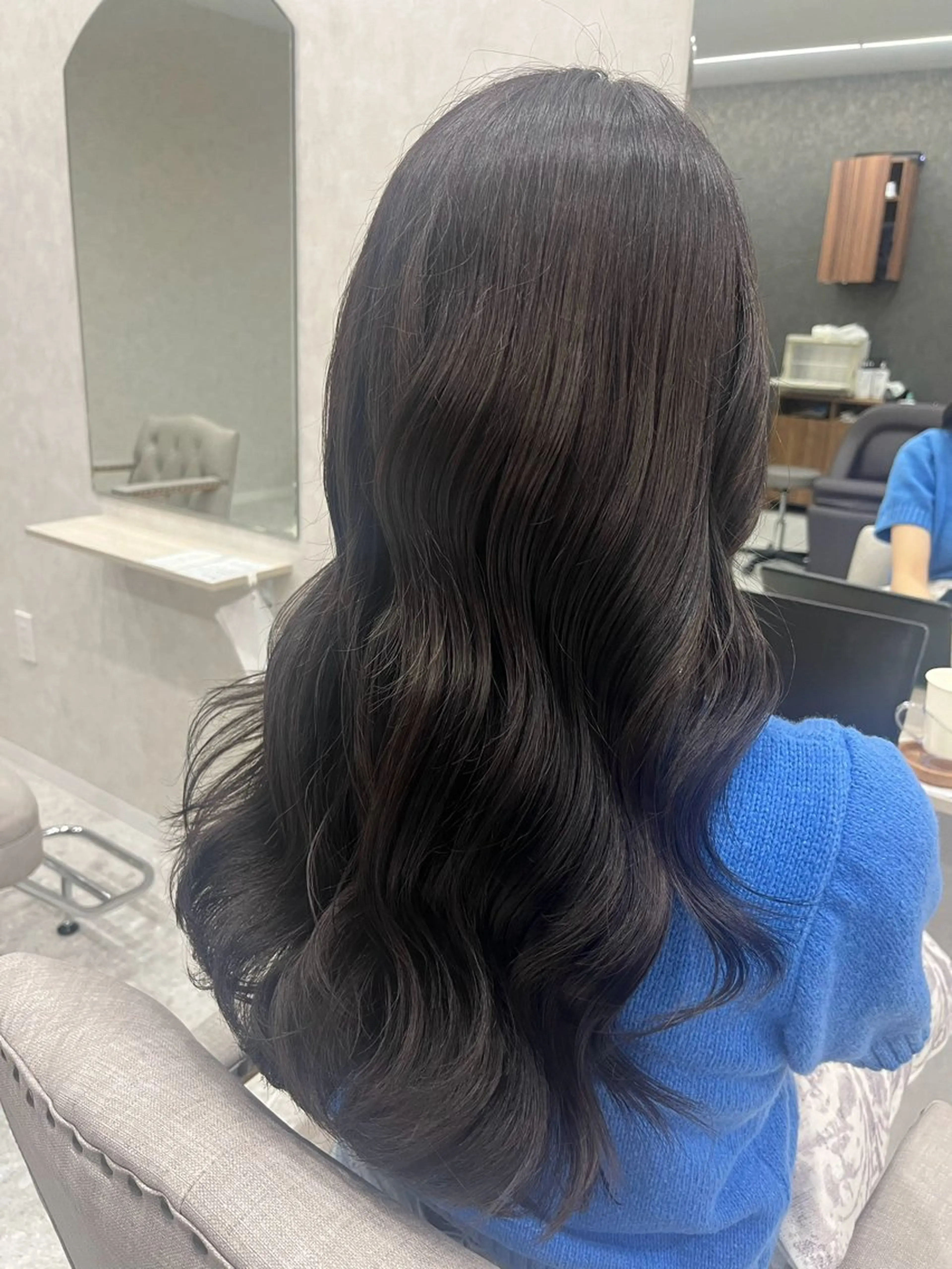 カラー アッシュ アッシュブラウン ブラウンカラー ROEN ryokaのヘアスタイル