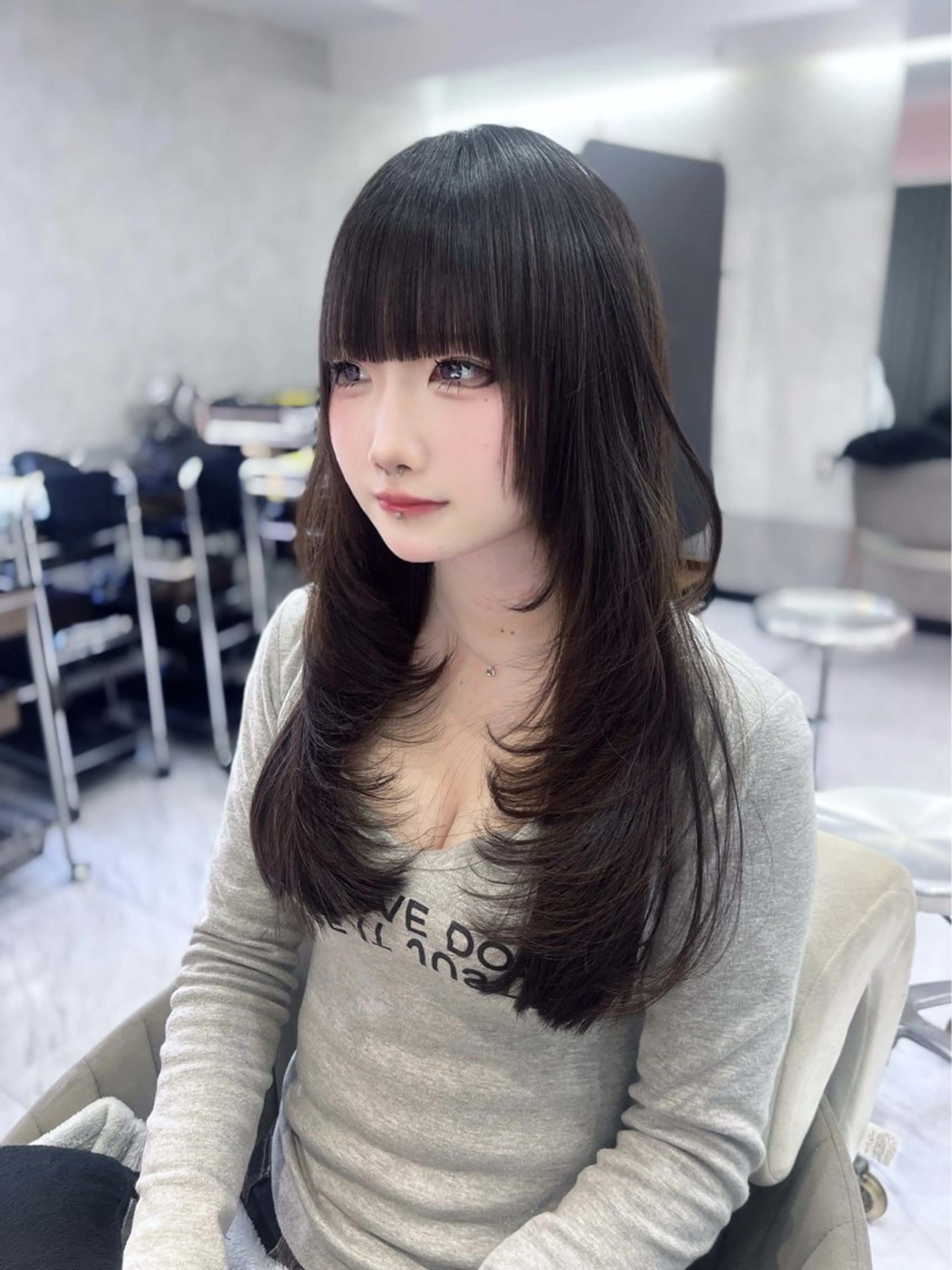 ロング カラー カット ヘアカラー トリートメント レイヤー/髪質改善 /透け感カラー/艶髪のヘアスタイル