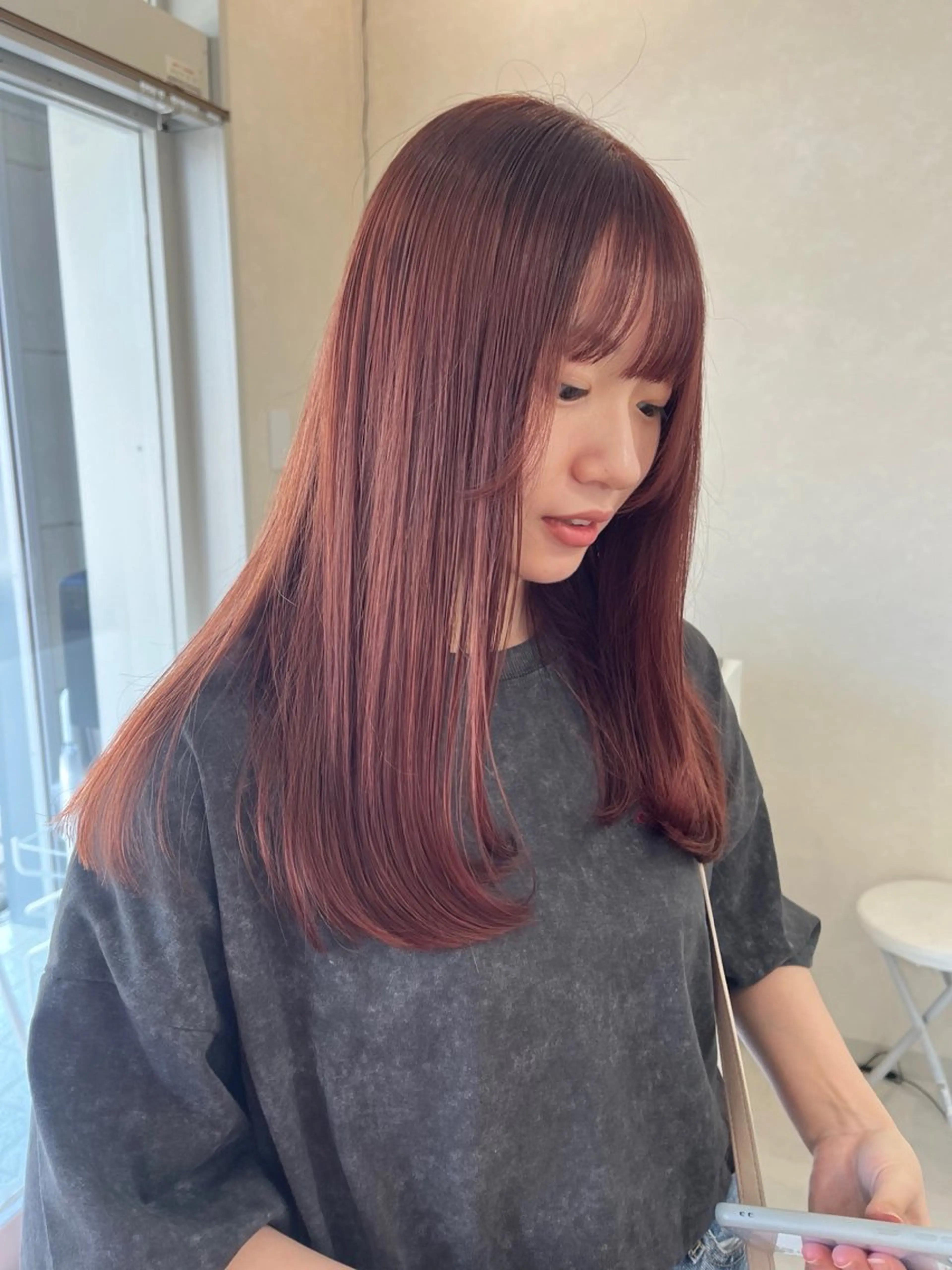 セミロング カラー ベージュカラー ピンクカラー ピンクベージュ カット ヘアカラー トリートメント mir所属・長山 茉白のヘアスタイル