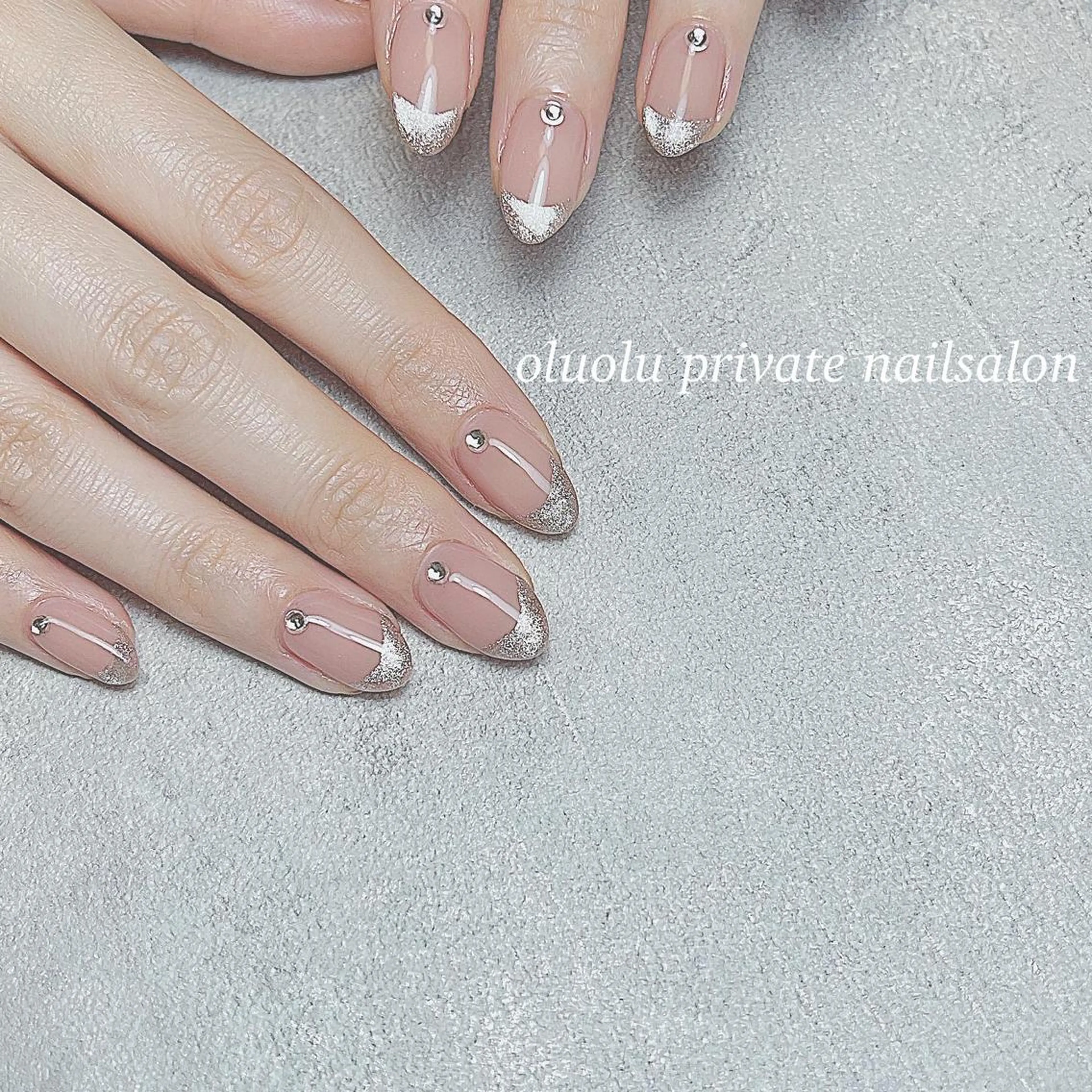 ネイル アートネイル フットネイル フレンチネイル ジェルネイル キラキラネイル ハンドネイル 大村 紬華のネイルデザイン