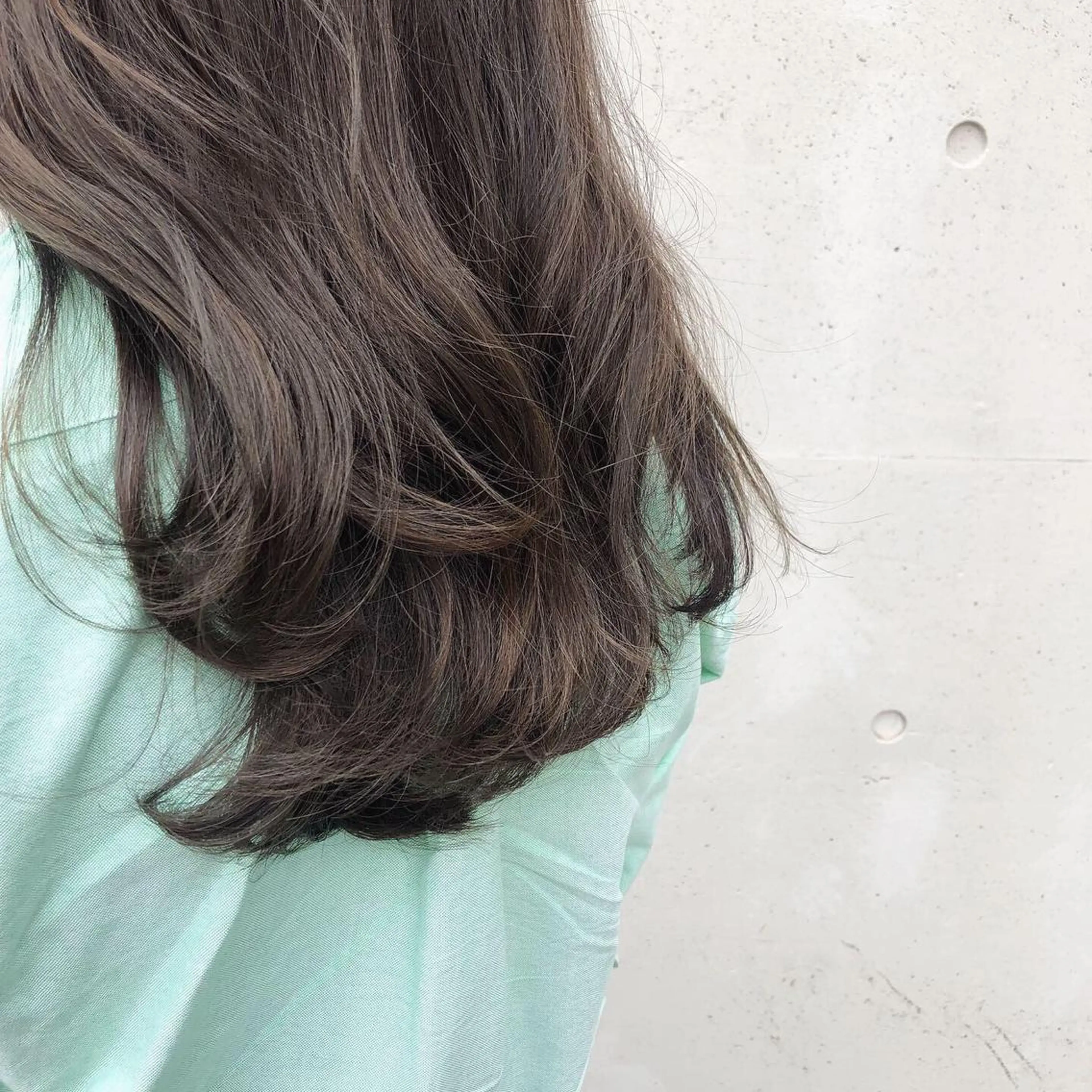 ロング カラー ヘアアレンジ ベージュカラー グレージュ カーキグレージュ カット ヘアカラー トリートメント 酸性縮毛矯正🧴韓国 レイヤー/髪質改善のヘアスタイル