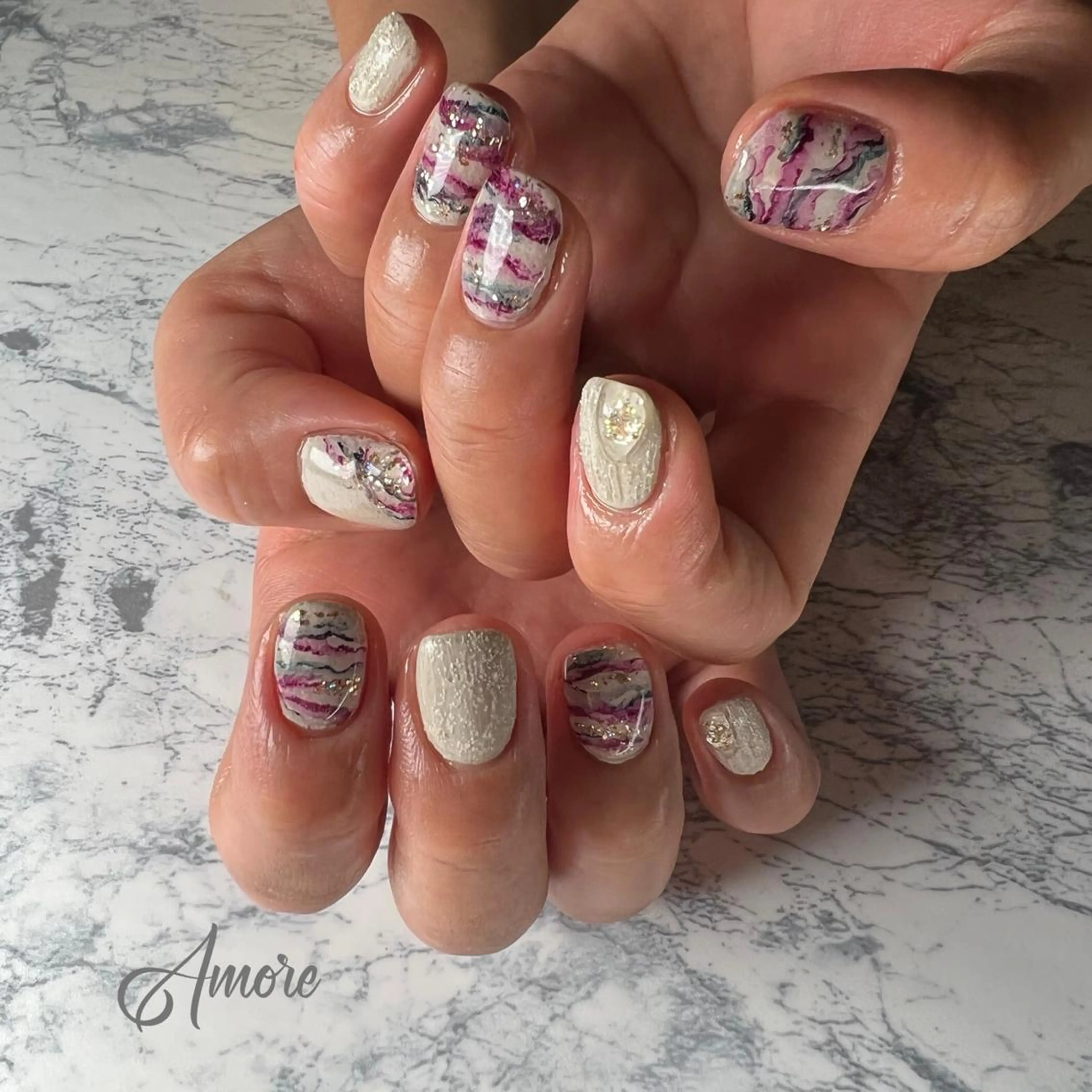 ネイル ジェルネイル 氷ネイル・うるうるネイル マグネットネイル ミラーネイル ニュアンスネイル You kyehwaのネイルデザイン