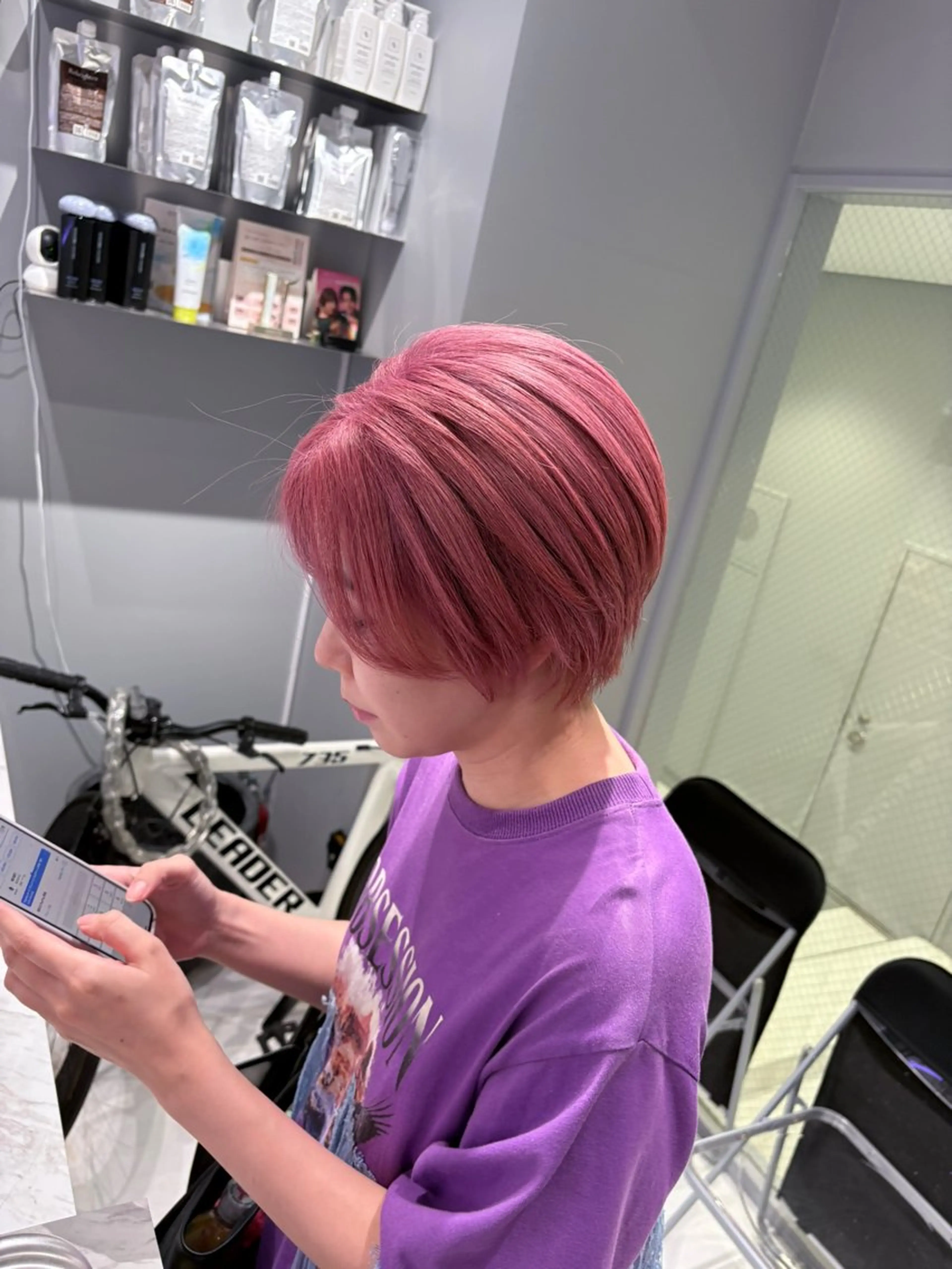 ショート カラー カット ヘアカラー トリートメント 菜々🫧新宿 透明感ケアブリーチのヘアスタイル