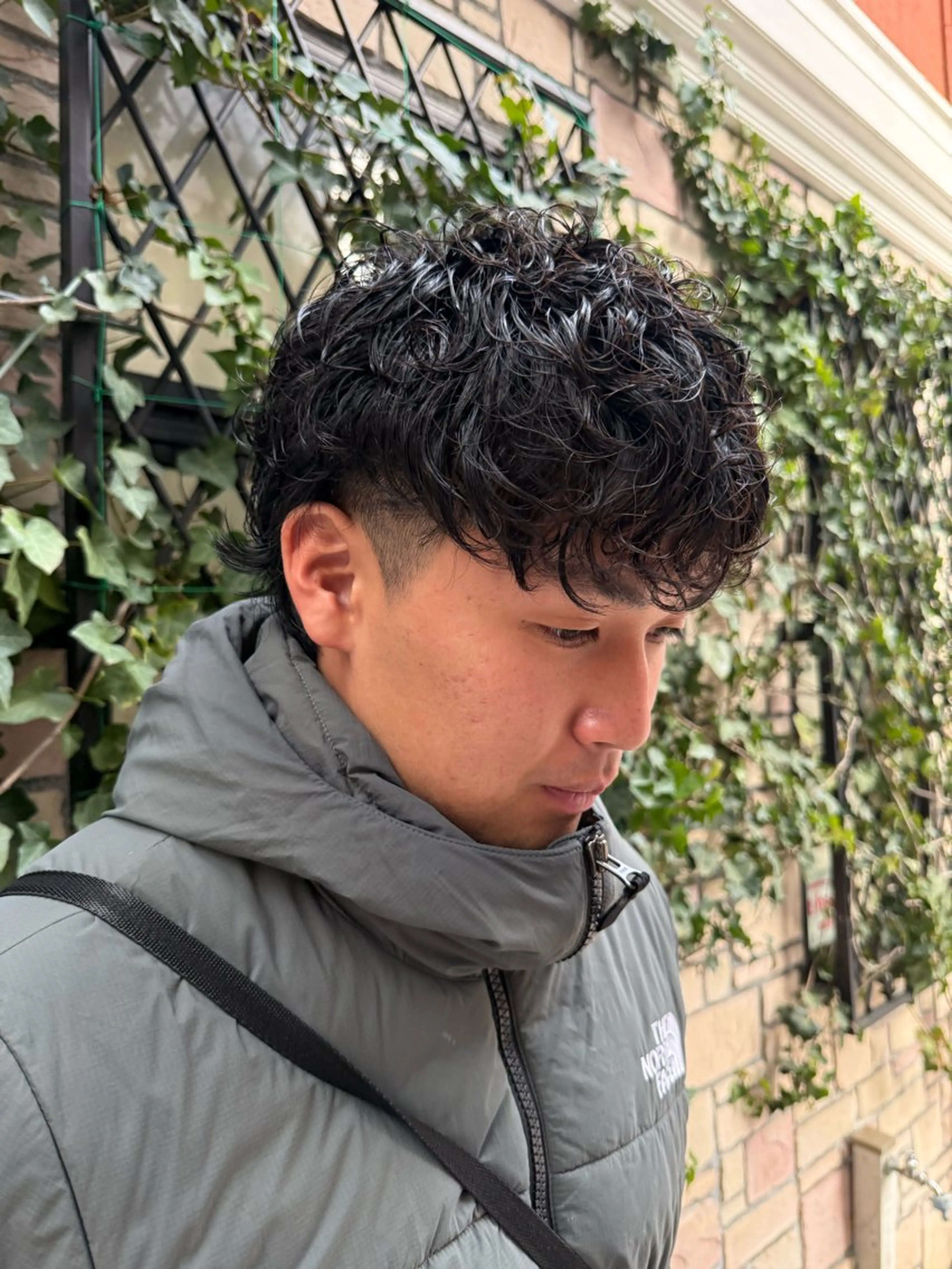 ショート パーマ メンズ メンズパーマ プードルパーマ プードルパーマ 溝口 槙里也のヘアスタイル