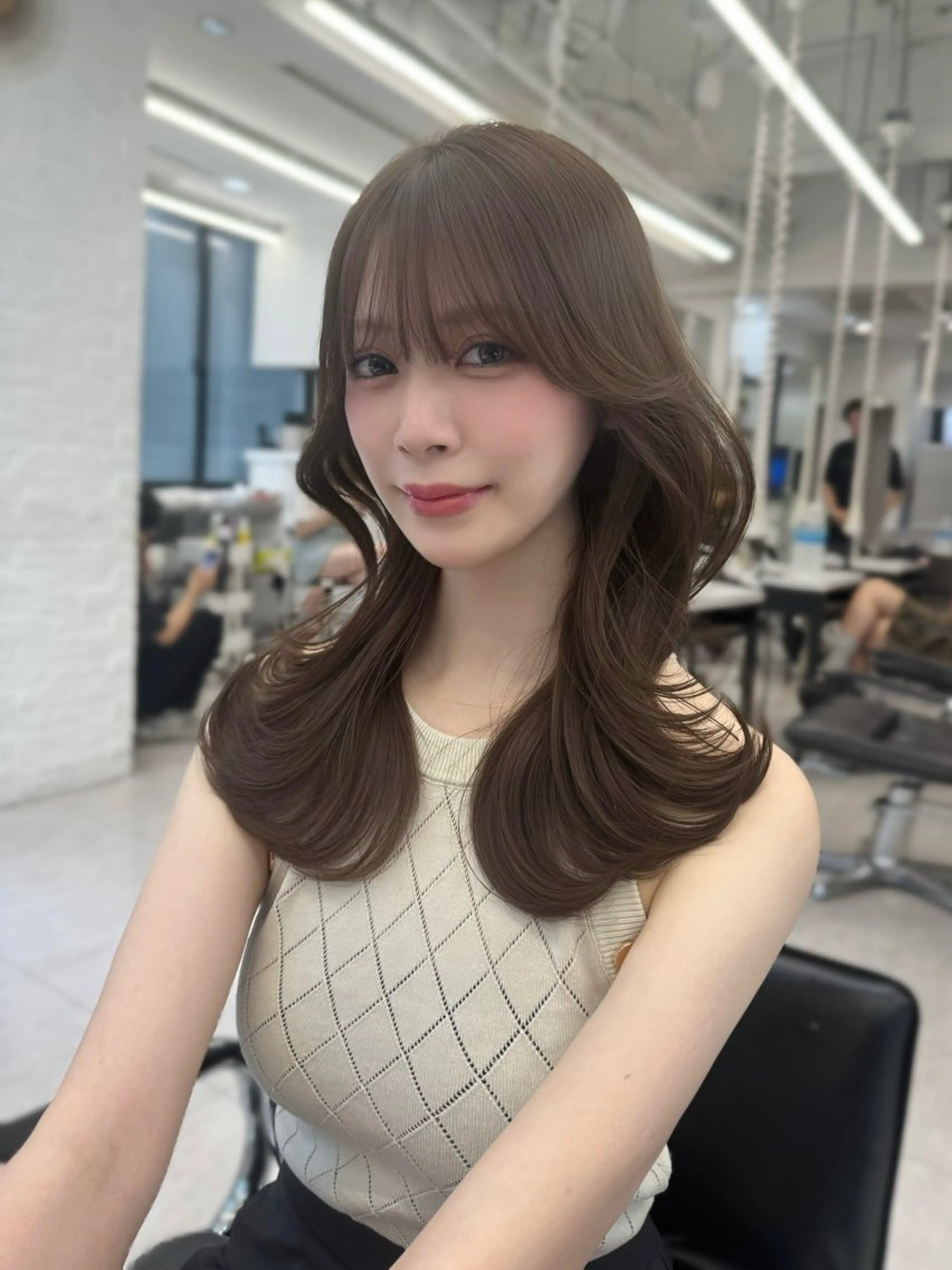 ミディアム カラー カット ヘアカラー 高島大登/顔周り /レイヤーカットのヘアスタイル