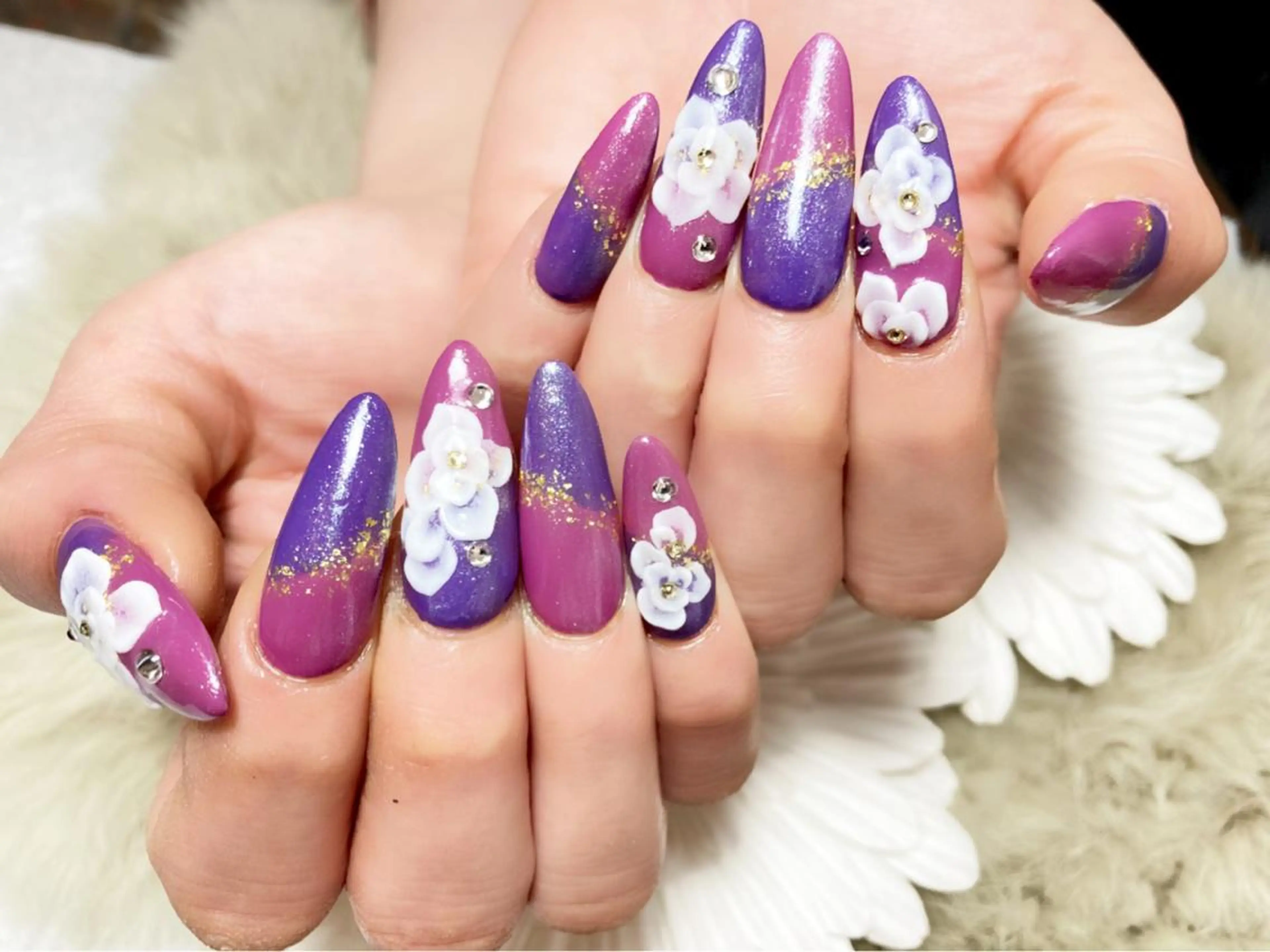 ネイル Yakko pas á pasのネイルデザイン