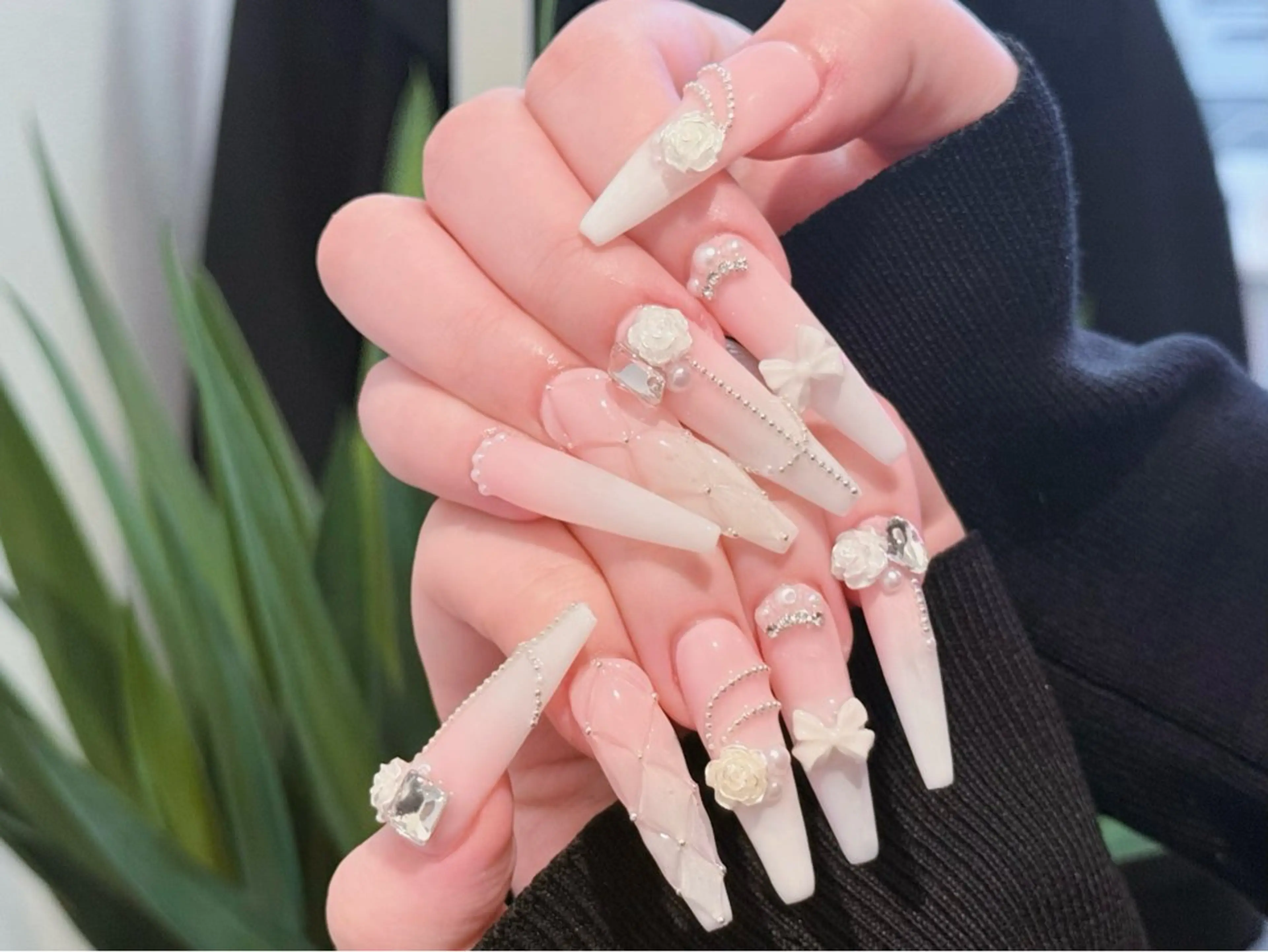 ネイル オーロラネイル 長さ出し フットネイル フレンチネイル ジェルネイル Belle Nail Salonのネイルデザイン