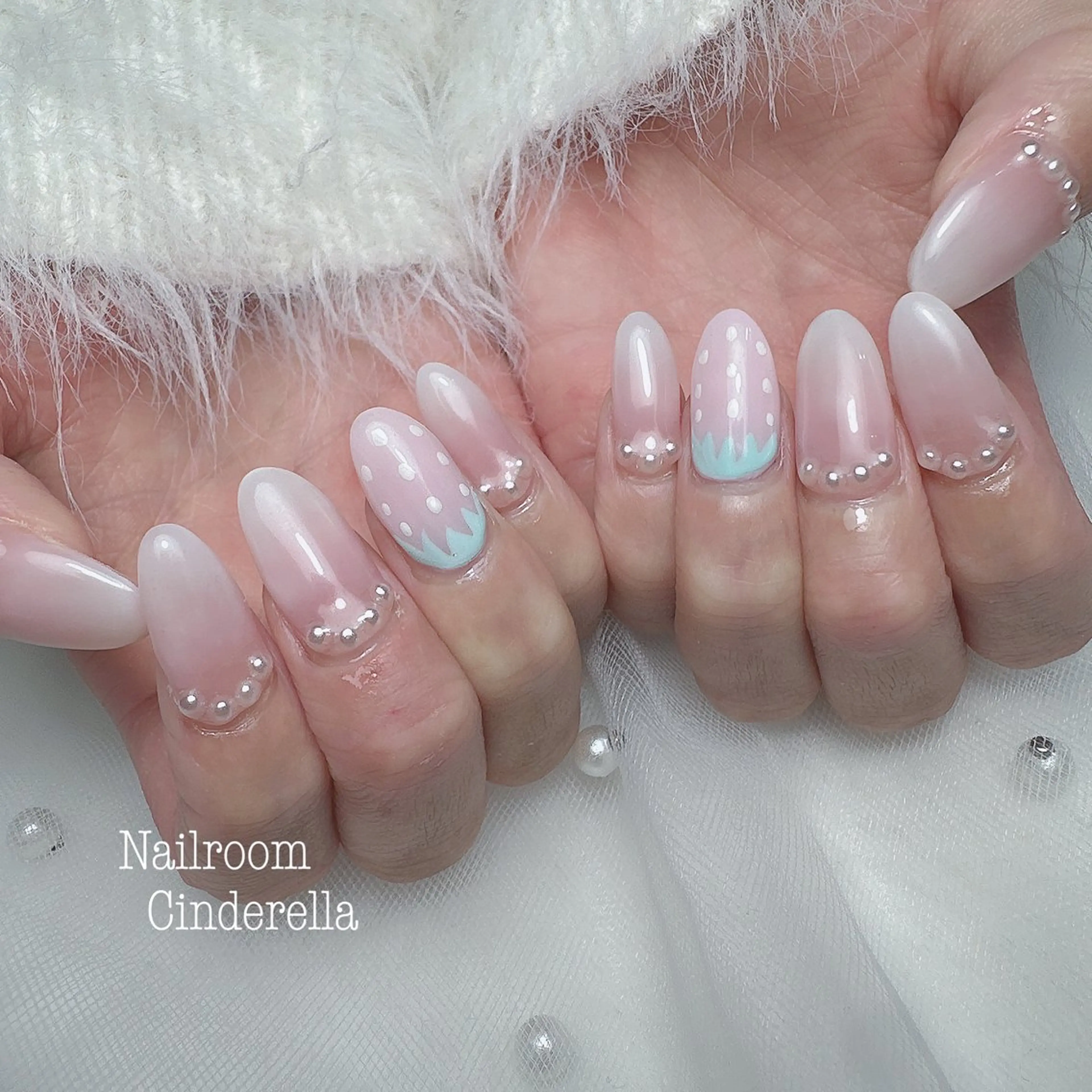ネイル Nailroom. Cinderellaのネイルデザイン