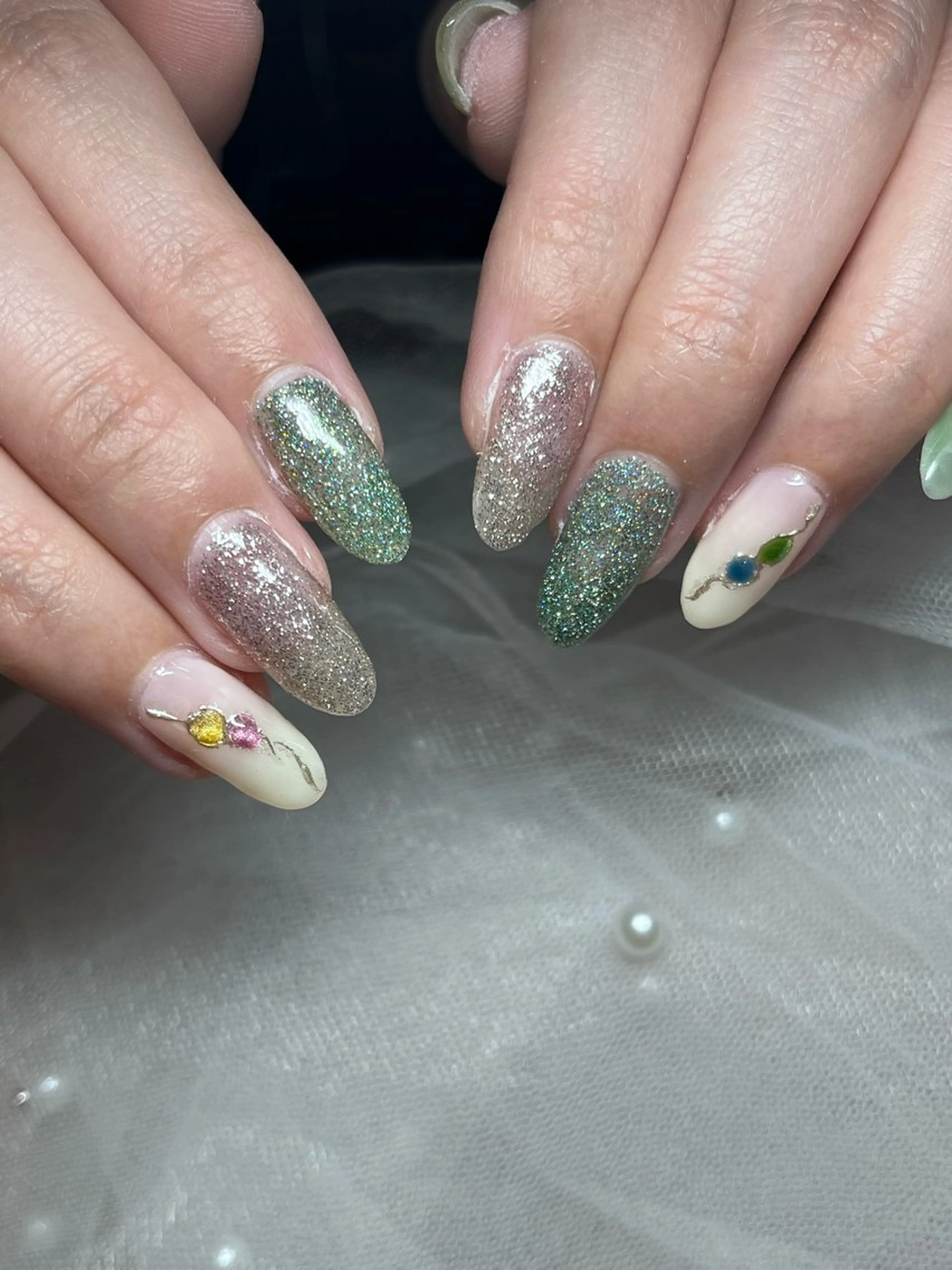 ネイル 丹野 奈菜のネイルデザイン