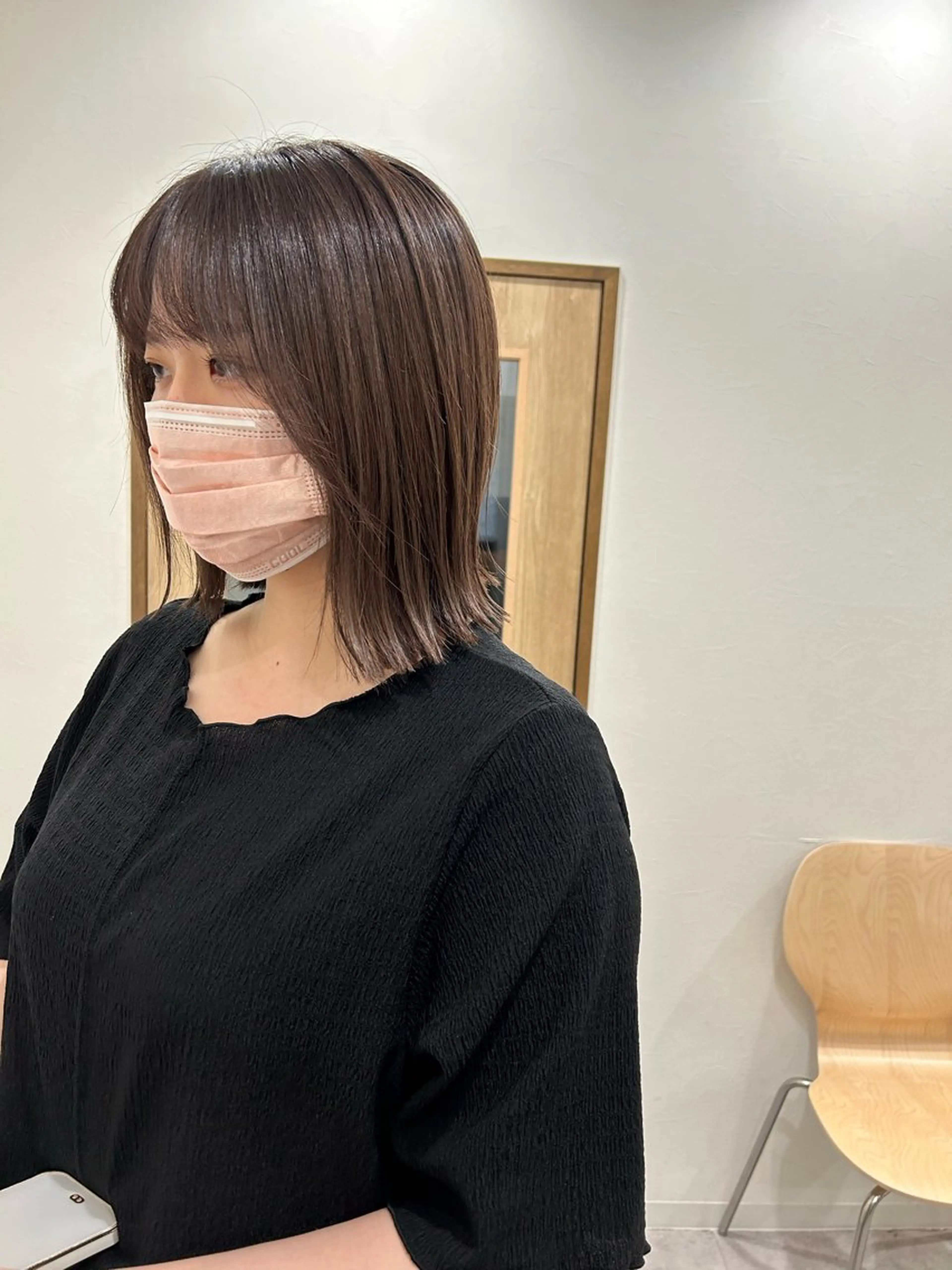 ミディアム 切りっぱなしボブ ボブ カット ヘアカラー トリートメント ボブ/ハイトーン 立川loose 下田のヘアスタイル