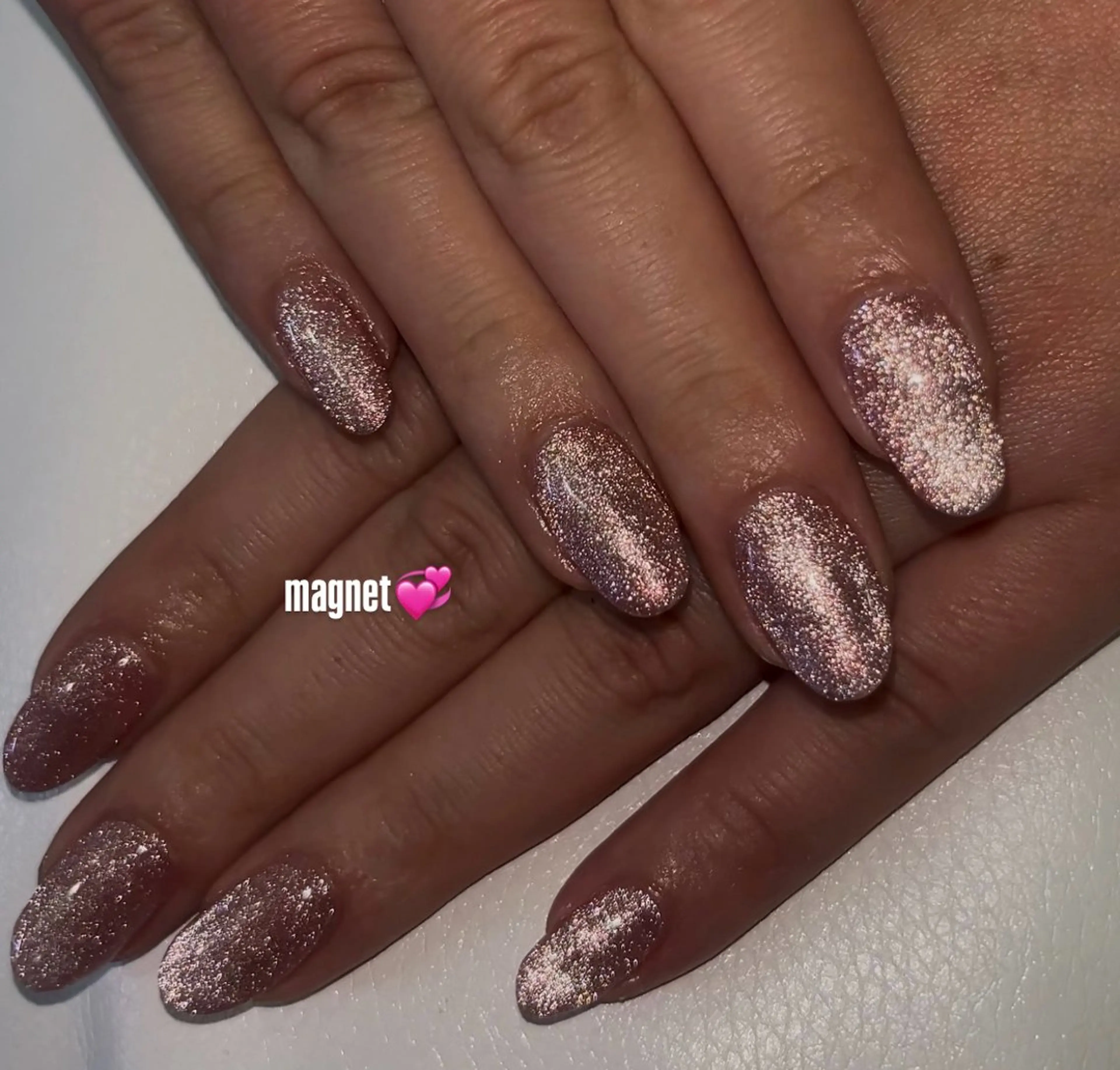 ネイル マグネットネイル 森 彩音のネイルデザイン