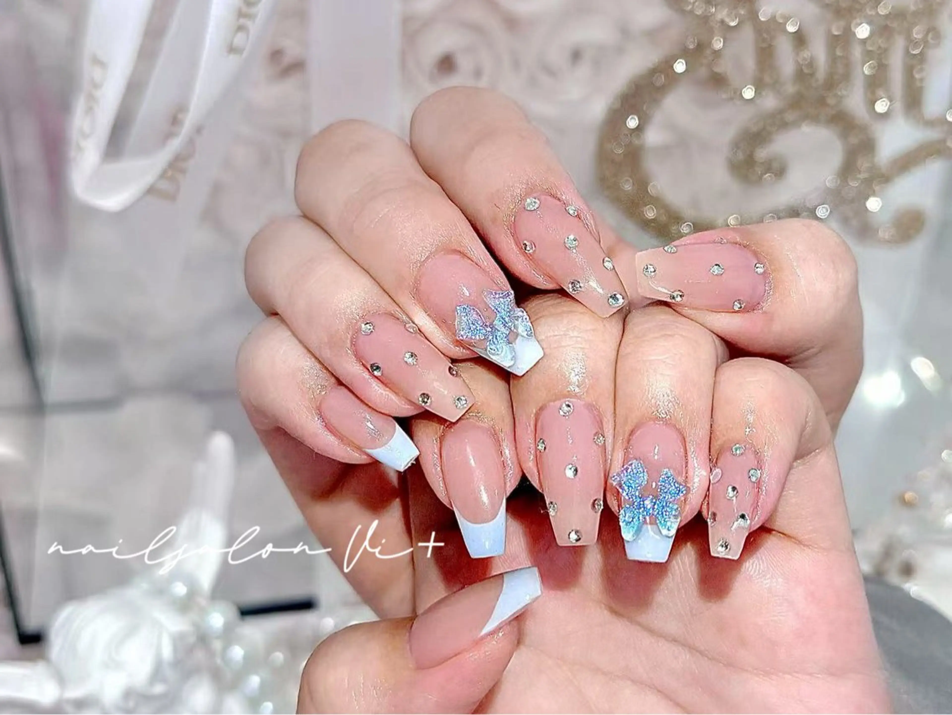 ネイル ハンドネイル ✨Nailsalon Vi+✨のネイルデザイン
