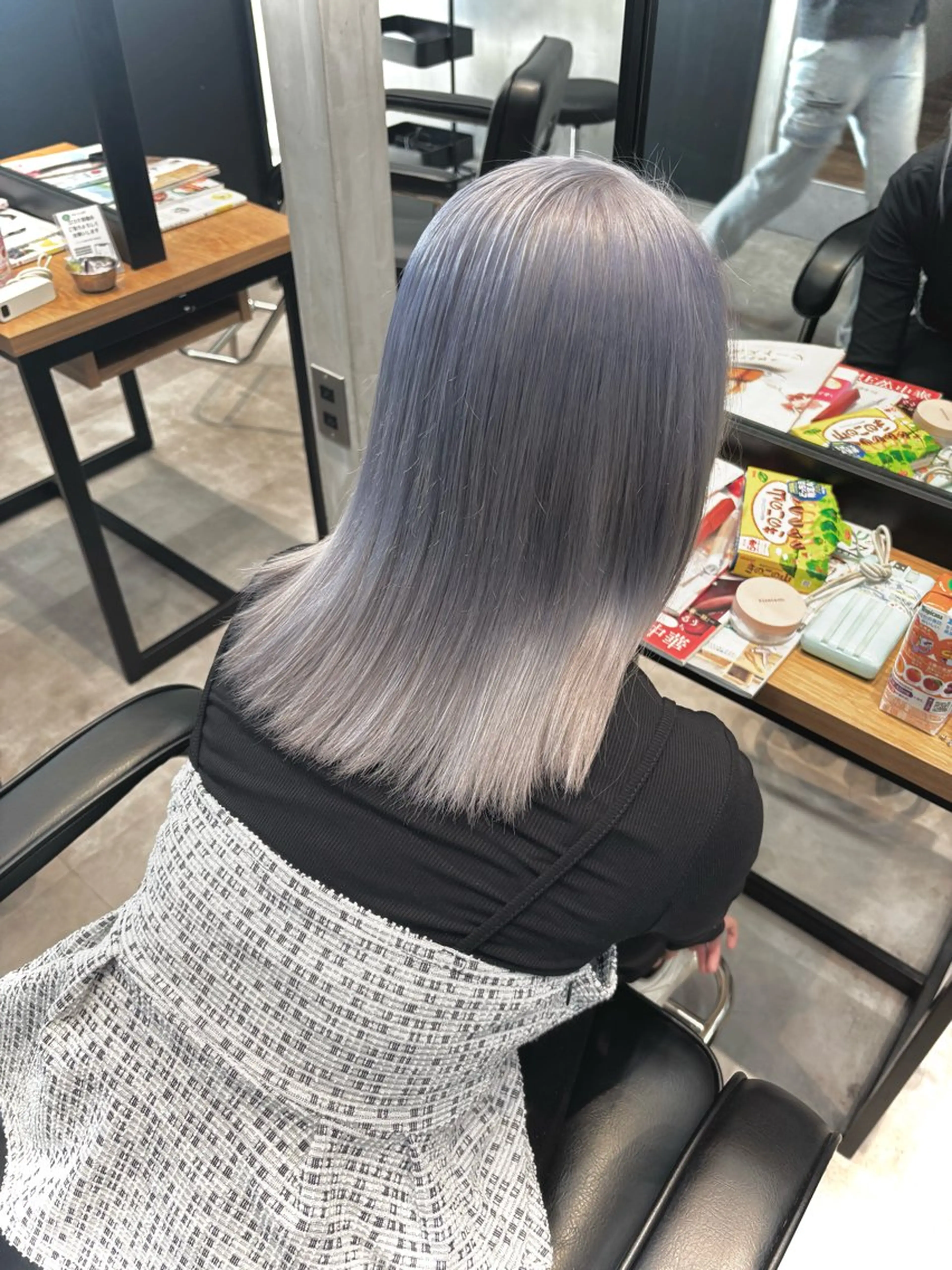 セミロング ラフィスヘアー オウスケのヘアスタイル