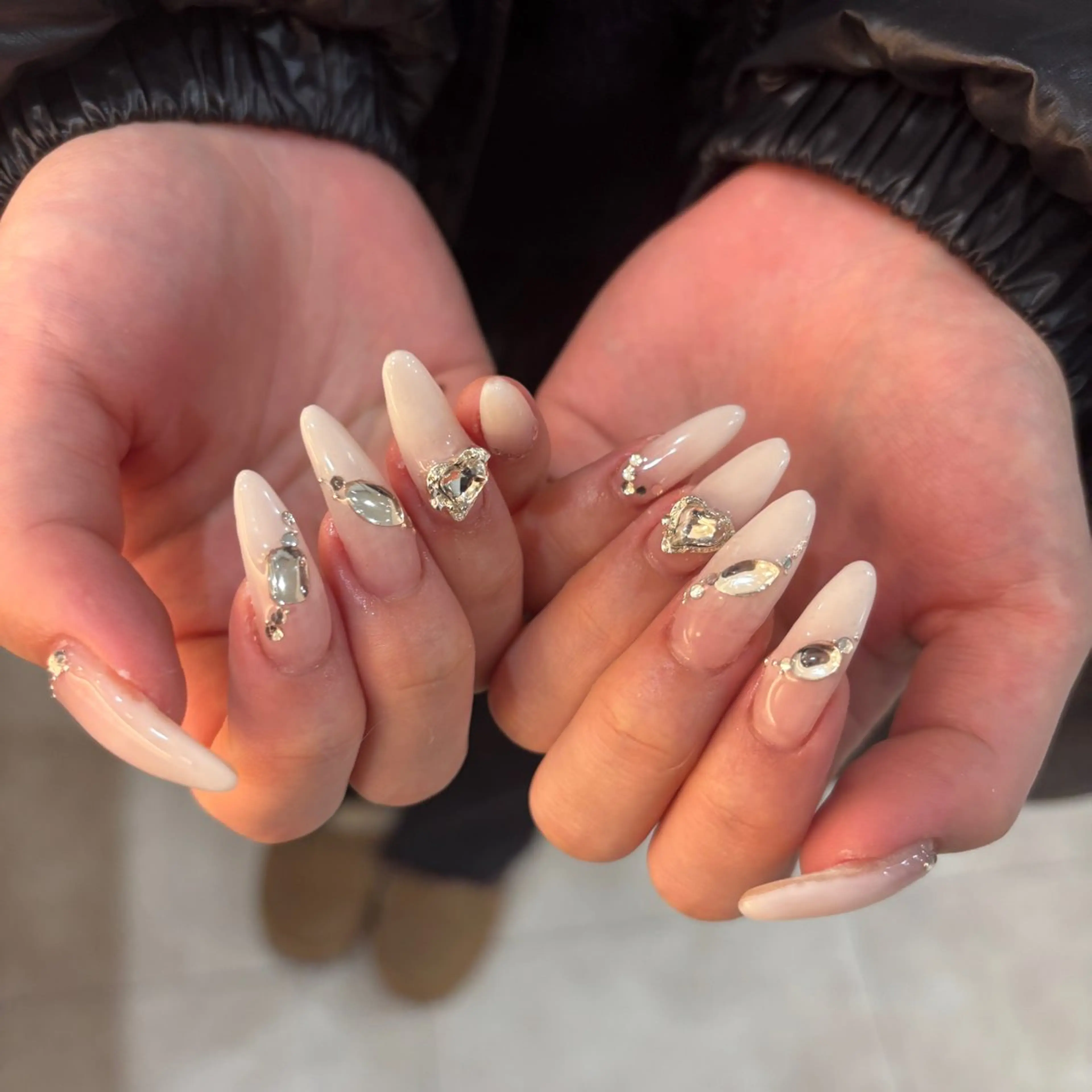 ネイル ハンドネイル フットネイル 栗田 ゆう子のネイルデザイン