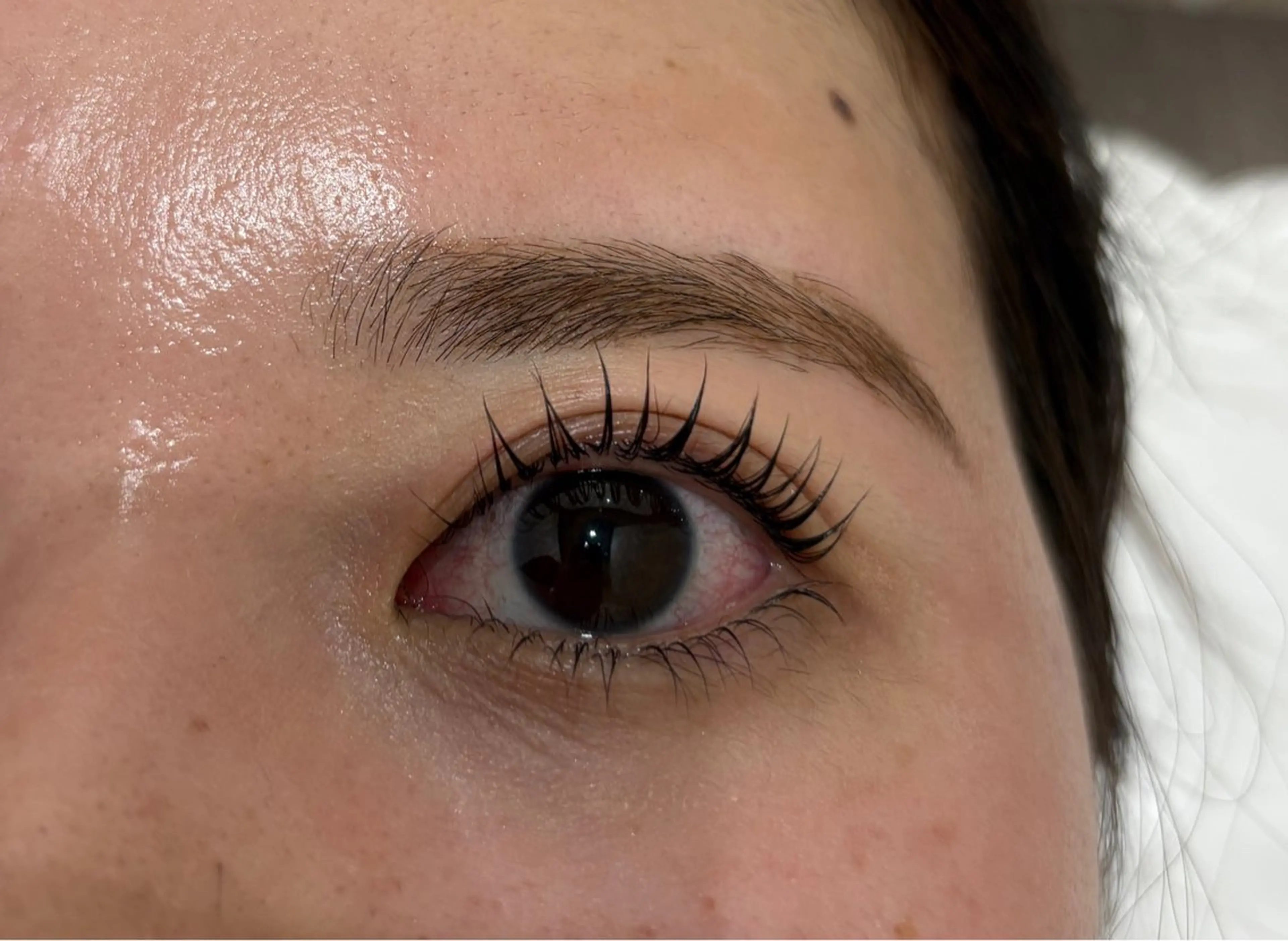 マツエク・マツパ eye lash  Lucia 難波所属・ひらおか ういの眉毛・アイブロウイメージ