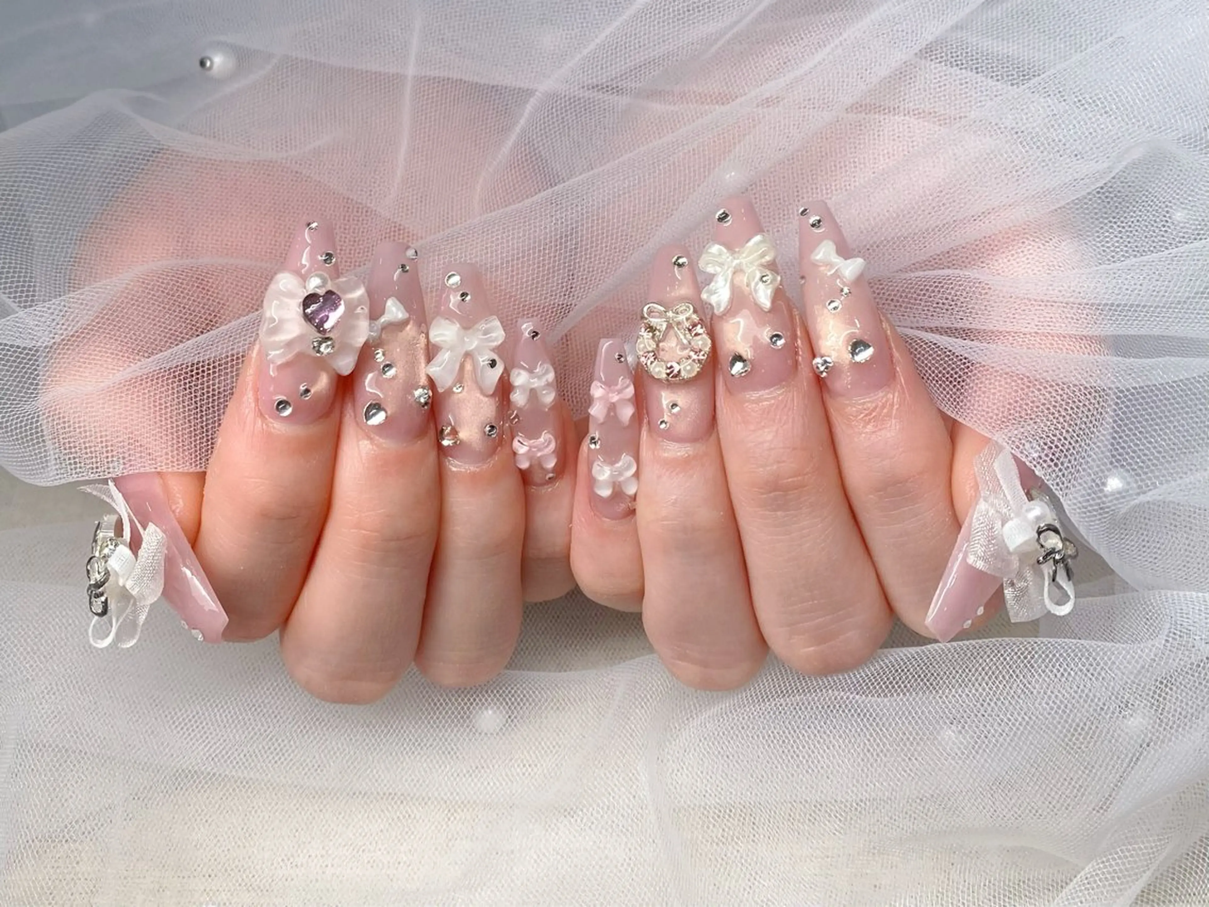 ネイル オーロラネイル ブルー チークネイル フットネイル フレンチネイル ハンドネイル Momo チップ長さ出し専門店のネイルデザイン